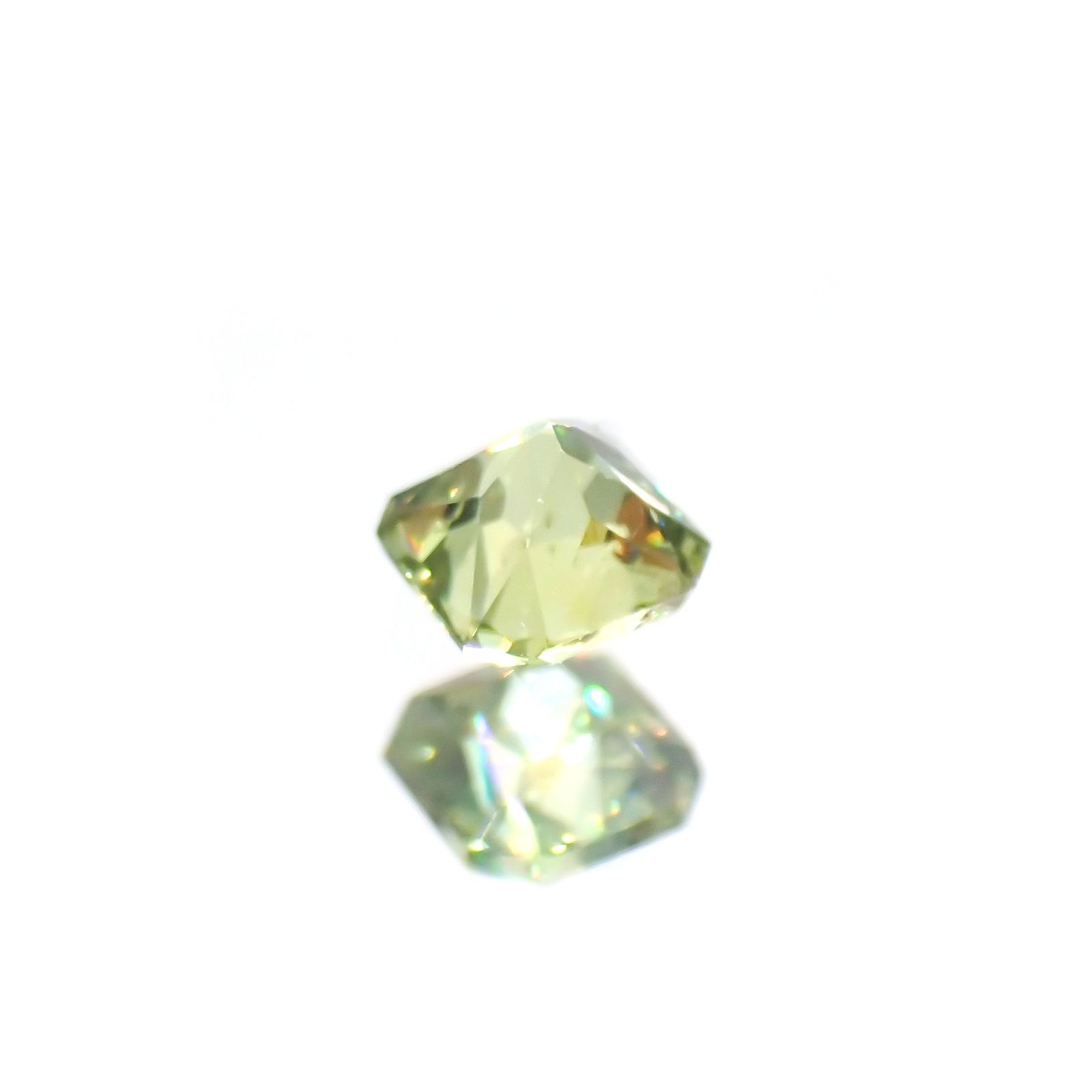 デマントイドガーネット(宝石名デマントイド・ガーネット) ナミビア産 0.17ct 識別済[210912792]2.9×2.9mm前後