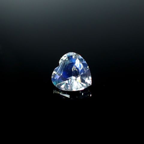レインボームーンストーン タンザニア産 0.58ct [250730922]5.9x5.9mm前後
