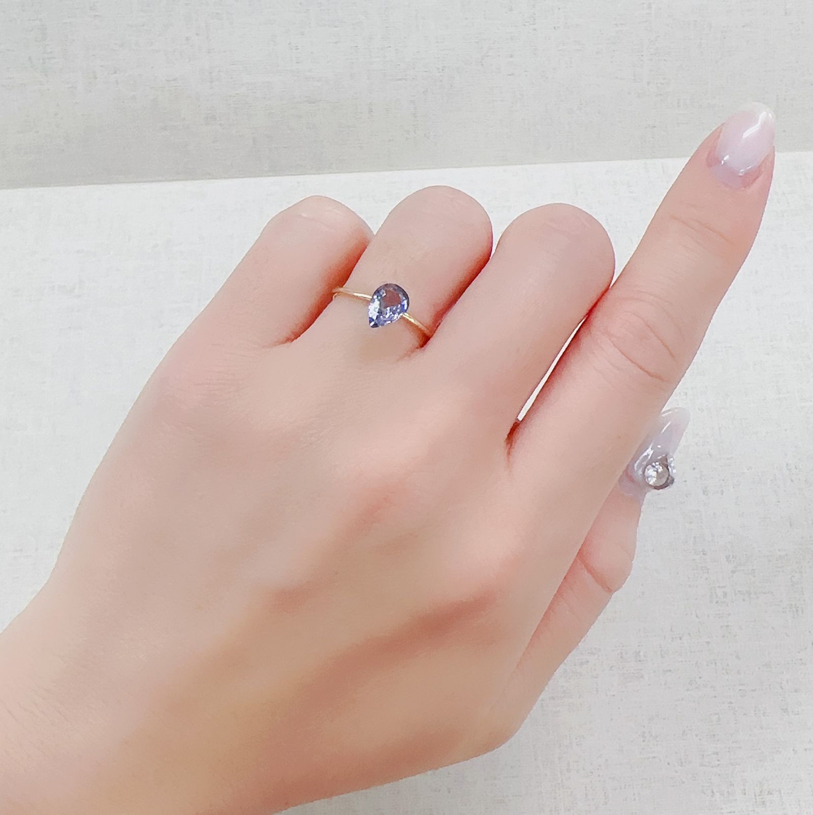 グレースピネル(宝石名スピネル)ビルマ/マダガスカル産 1.02ct 識別済[230421742]7.8x5.5mm前後