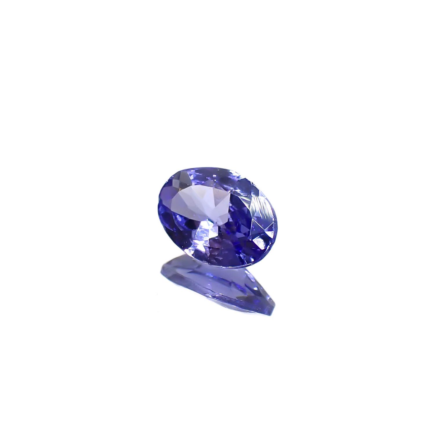 タンザナイト(宝石名タンザナイト)タンザニア産 0.64ct 識別済[240627887]6.9x4.8mm前後
