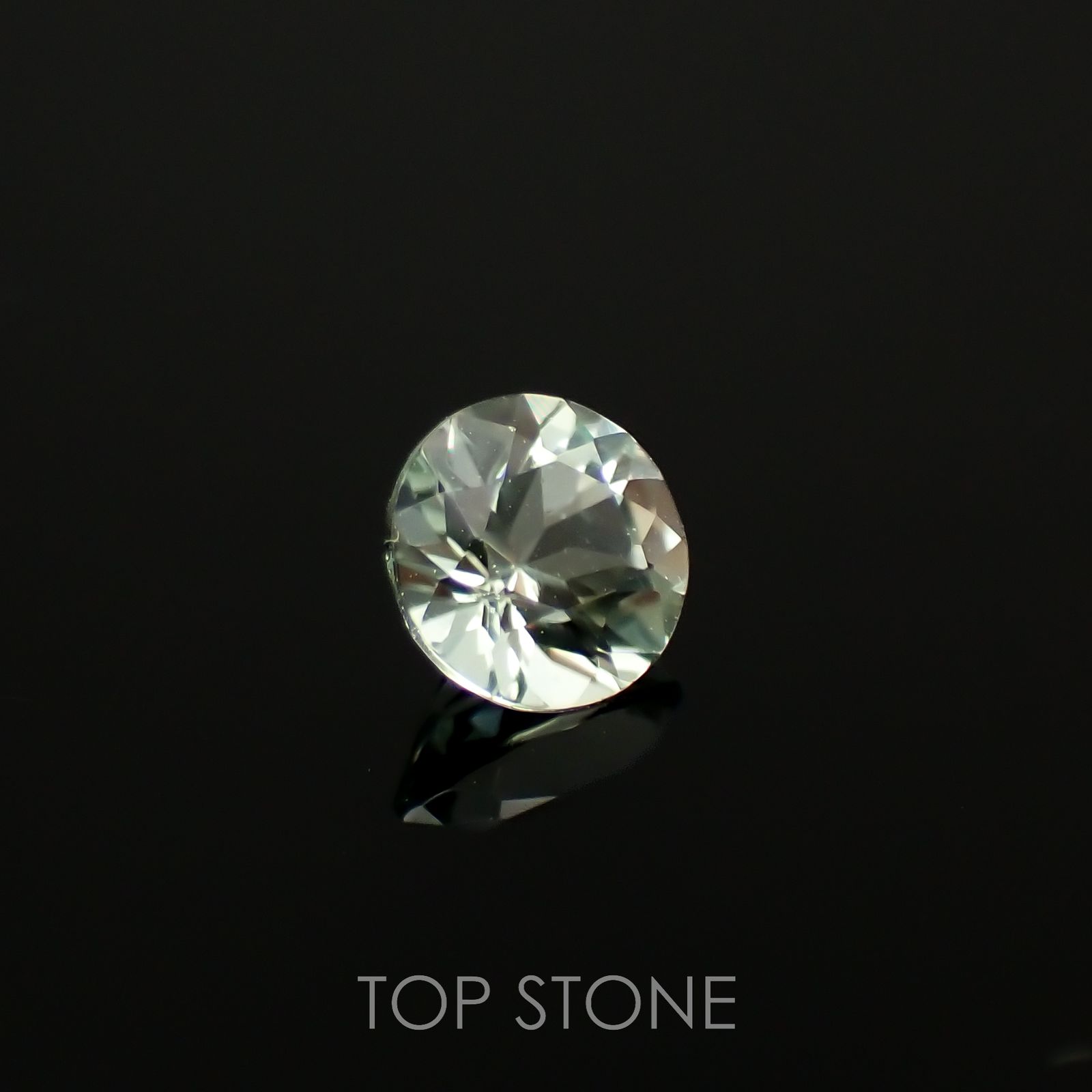 モンテブラサイト(宝石名モンテブラサイト)マダガスカル産 0.44ct 識別済[230120295]4.9x4.9mm前後