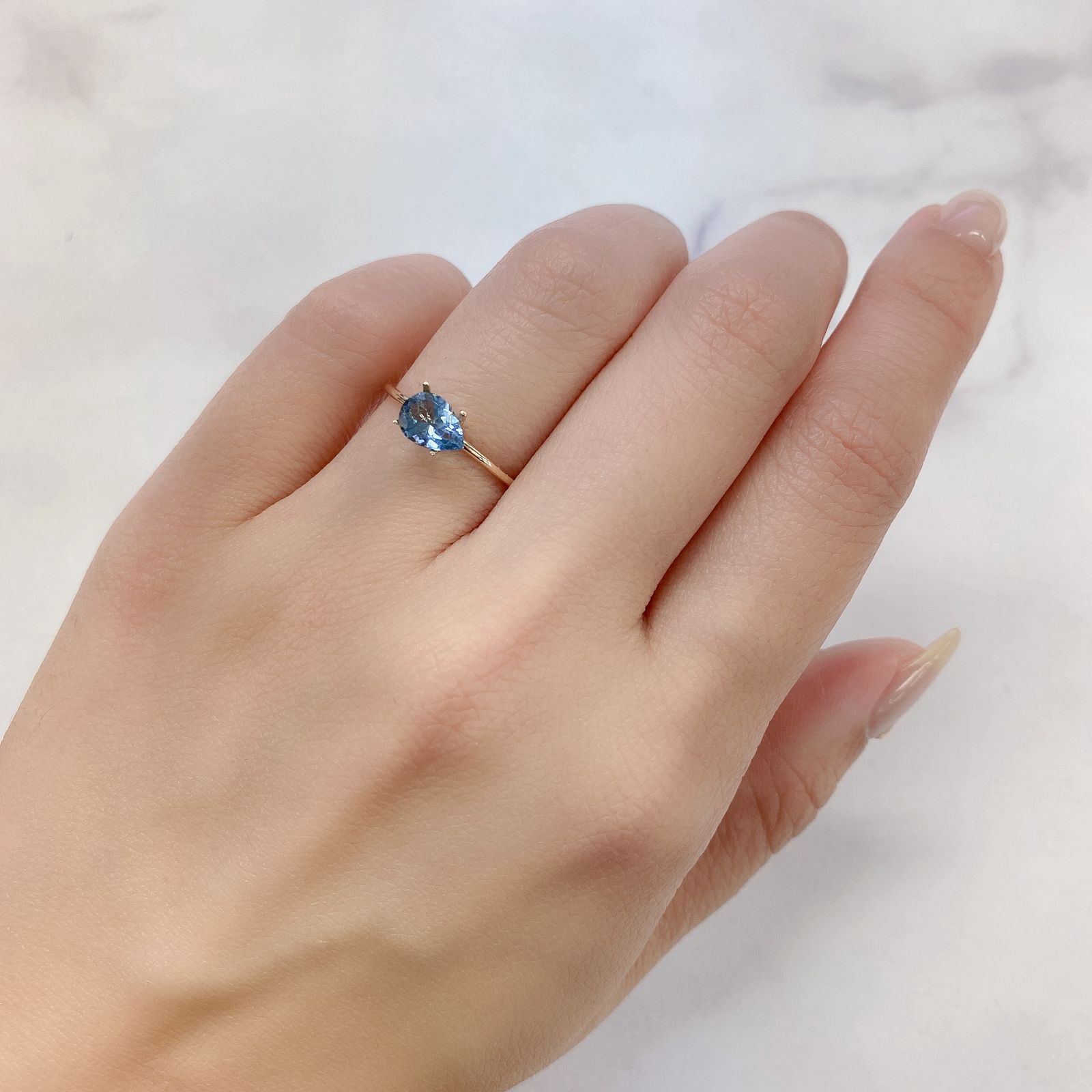 サンタマリアアクアマリン(宝石名アクアマリン) ブラジル産 0.610ct ソ付(彩珠)[210711893]7×5.1mm前後