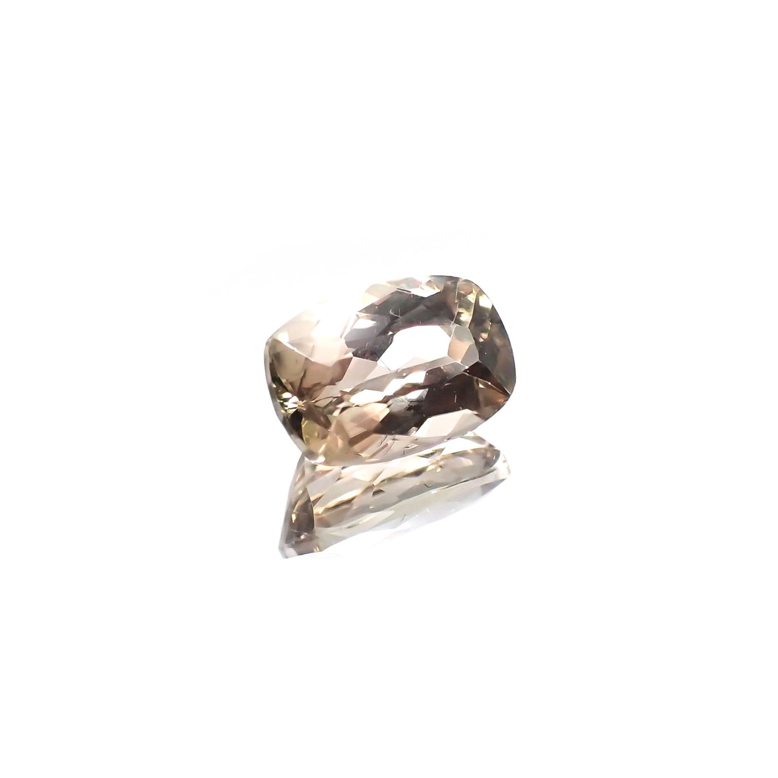 カラーチェンジ ダイアスポア(宝石名ダイアスポア カラーチェンジ・タイプ) トルコ産 1.777ct ソ付[210711632]8.7×5.9mm前後
