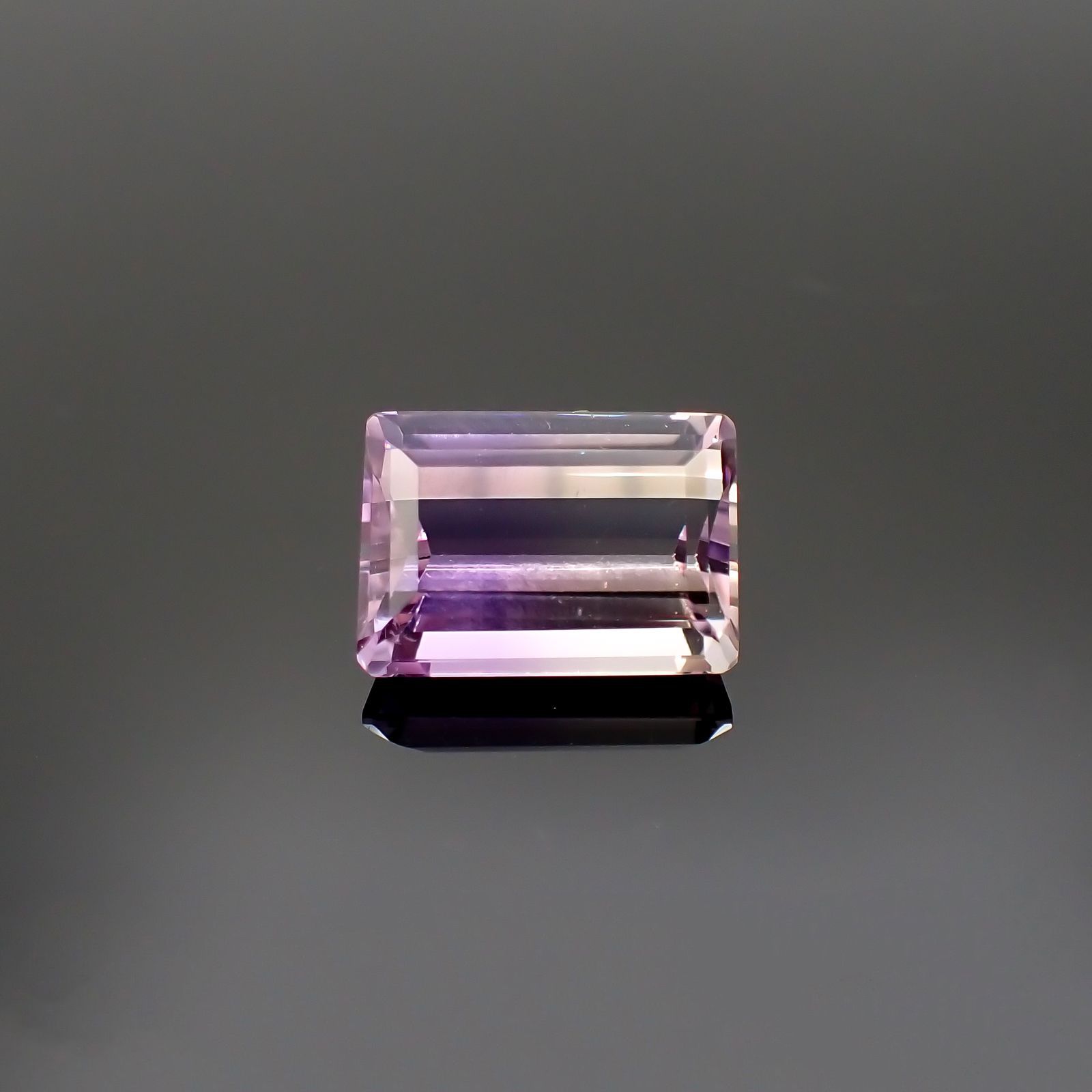 アワーグラスアメジスト(宝石名バイカラー・クォーツ)モロッコ産 5.01ct 識別済[220917635]12.2x8.9mm前後