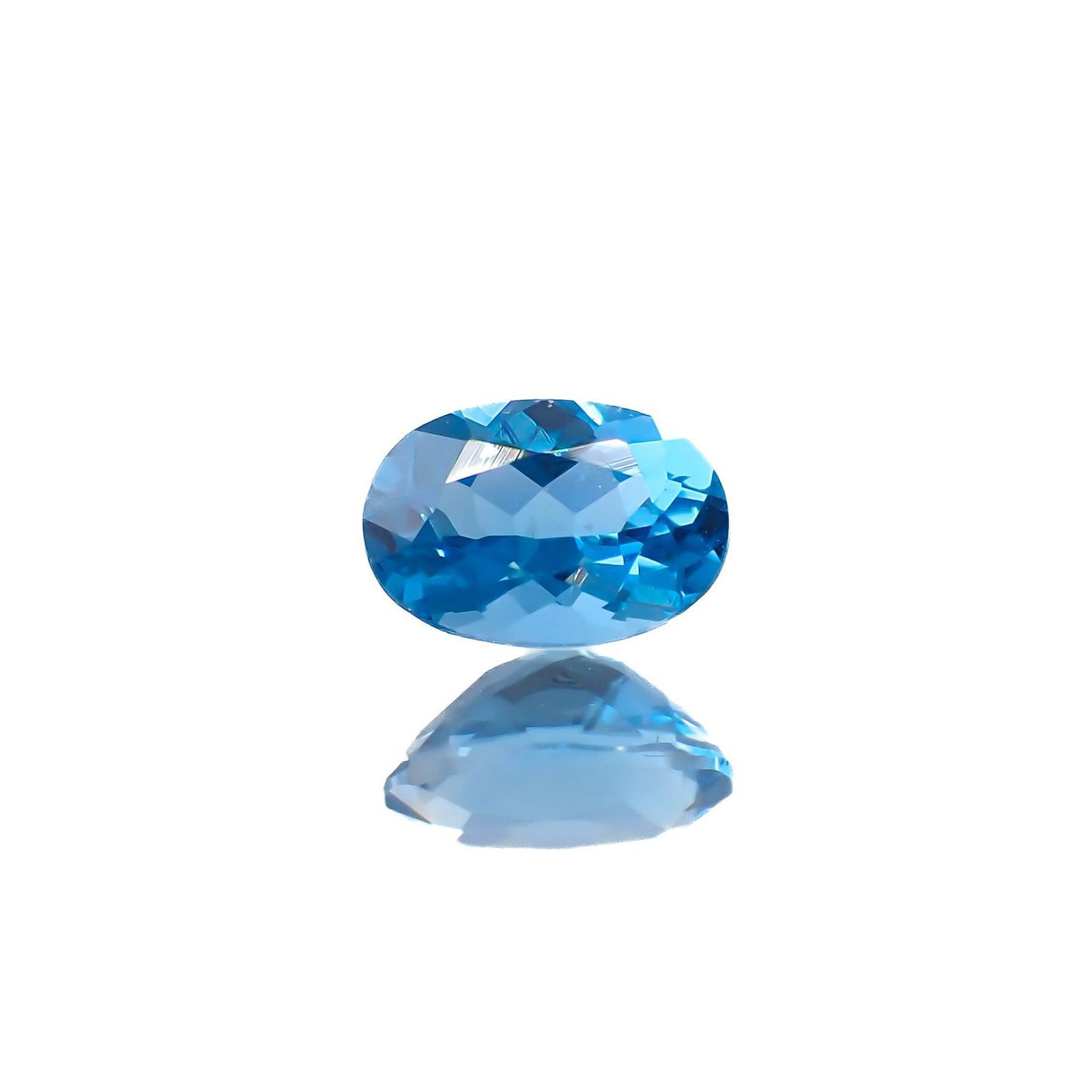 アウイナイト フルオレッセンス(宝石名アウイナイト)ドイツ産 識別済 0.25ct / 5.1x3.4mm前後 [250917689]
