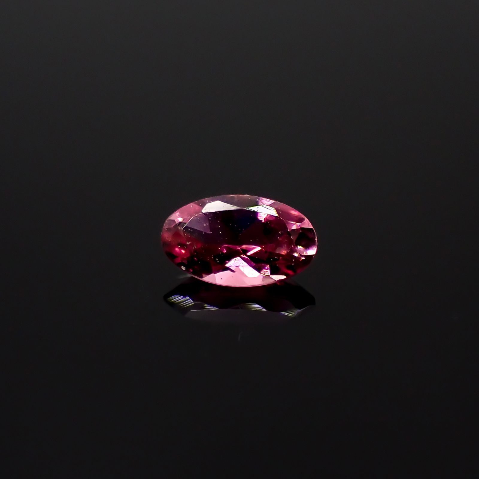 ピンクトルマリン ブラジル産 0.22ct[240929017]5.2x3.1mm前後
