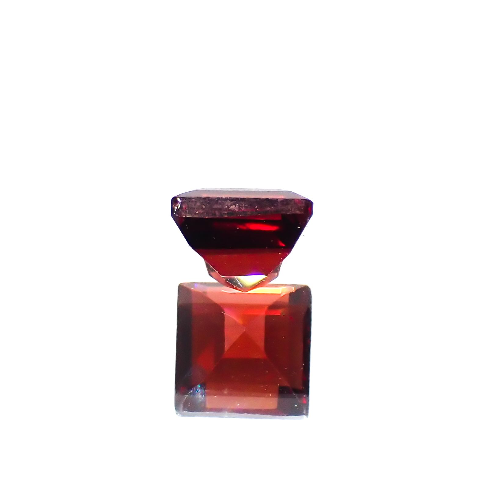 パイラルスパイトガーネット モザンビーク産 0.98ct[230421780]5x5mm前後