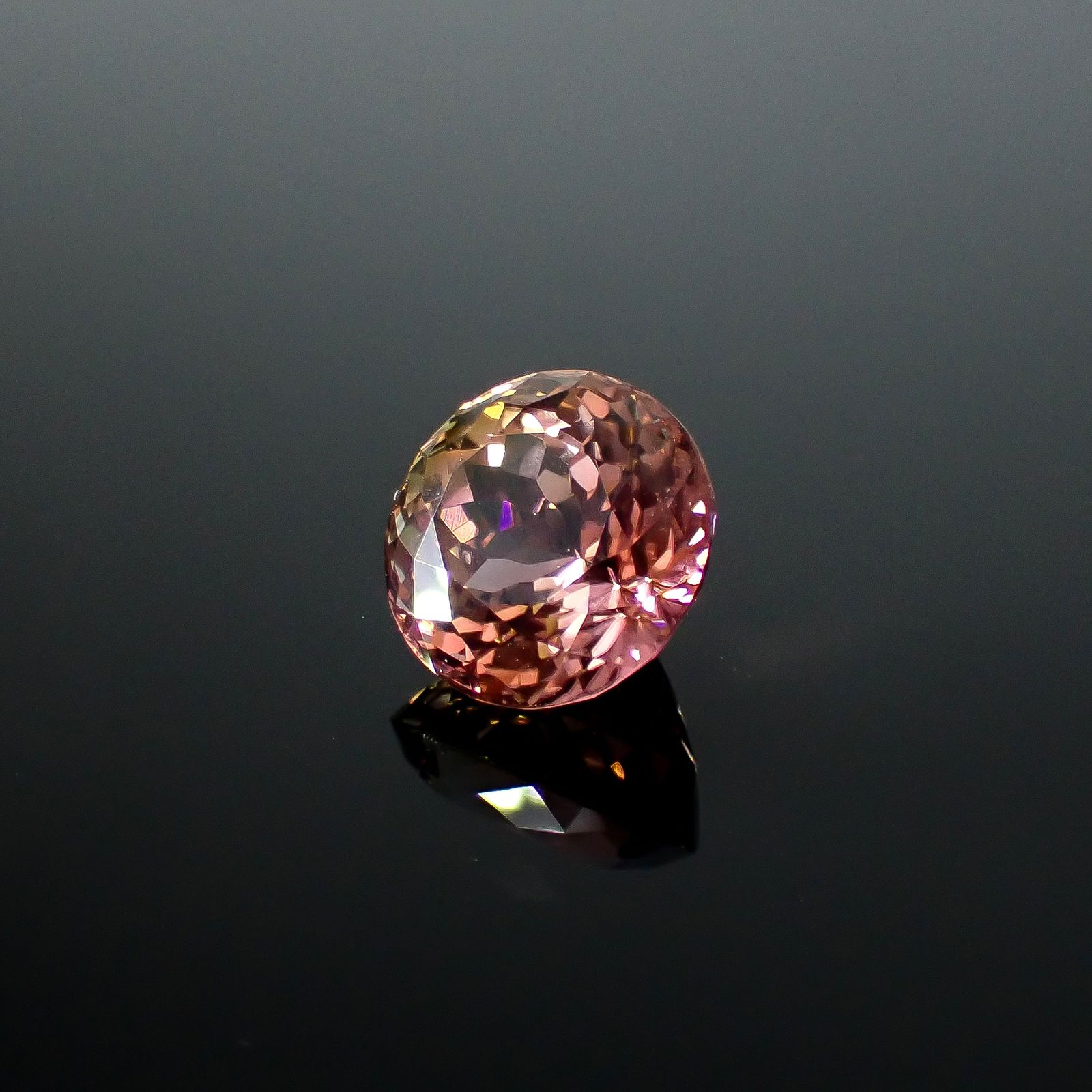 バイカラートルマリン(宝石名バイカラー・トルマリン)ブラジル産 11.741ct ソ付(彩珠)[250931151]13.8x13.6mm前後