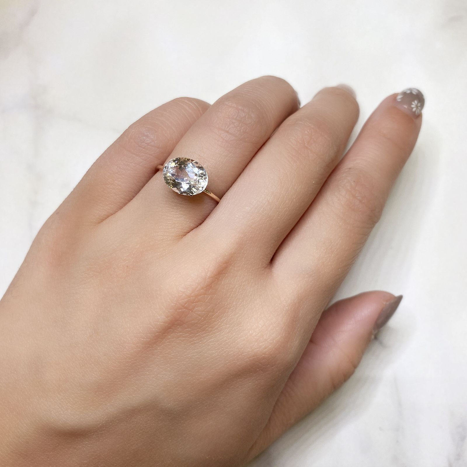 カラーレススポジュミン(宝石名ホワイト・スポジュミン) ブラジル産 3.09ct 識別済[210912628]9.9×7.8mm前後