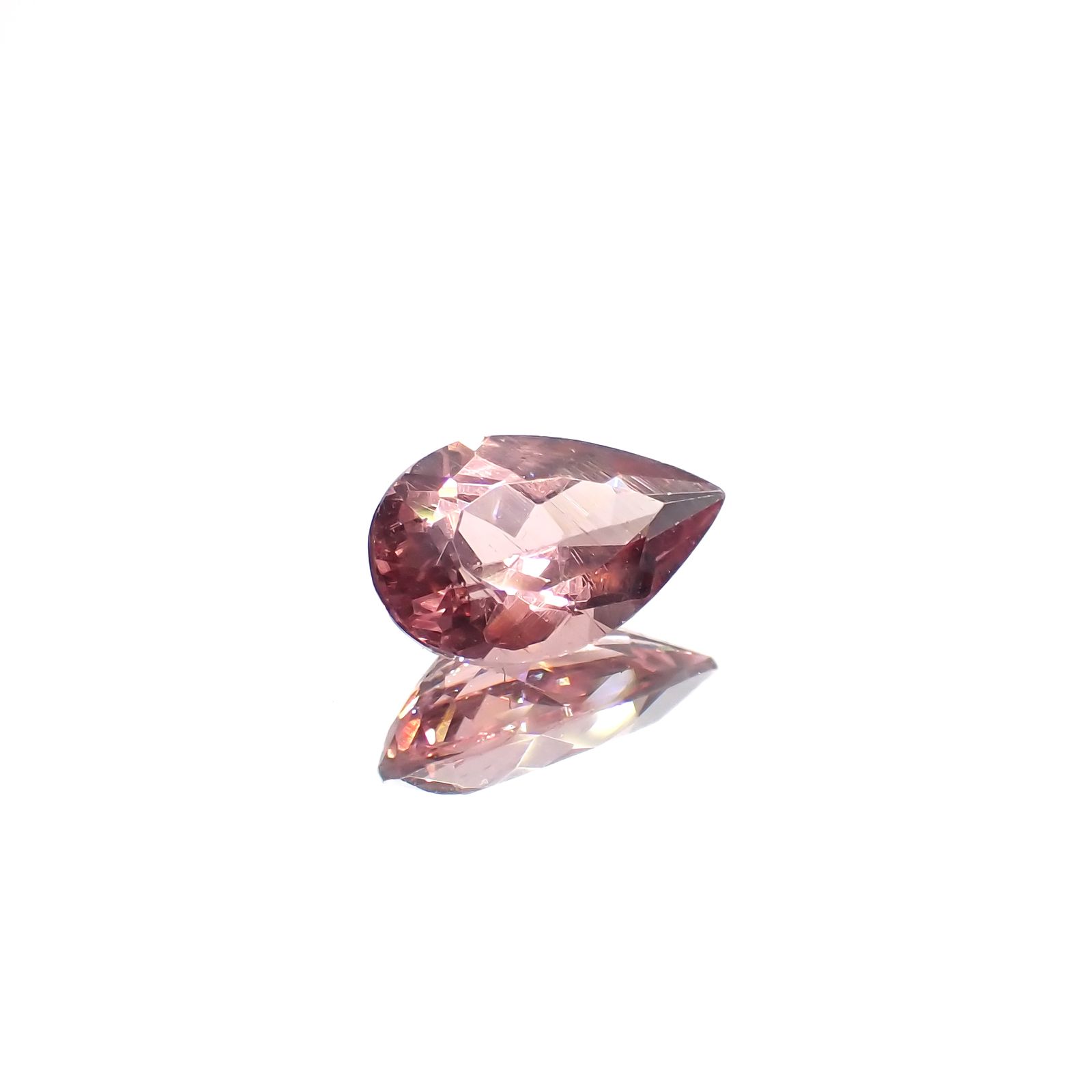 ピンクアパタイト(宝石名ピンク・アパタイト)ブラジル産 1.31ct 識別済[231224689]9.3x5.7mm前後