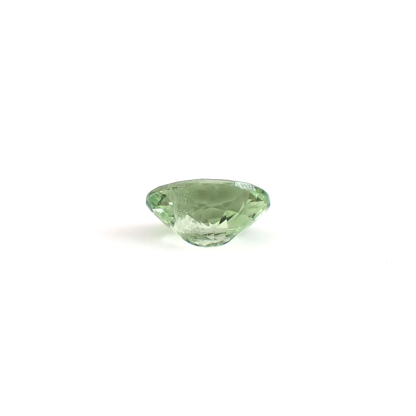 ミントガーネット タンザニア産 0.75ct / 6.5x4.8mm前後 [260932680]