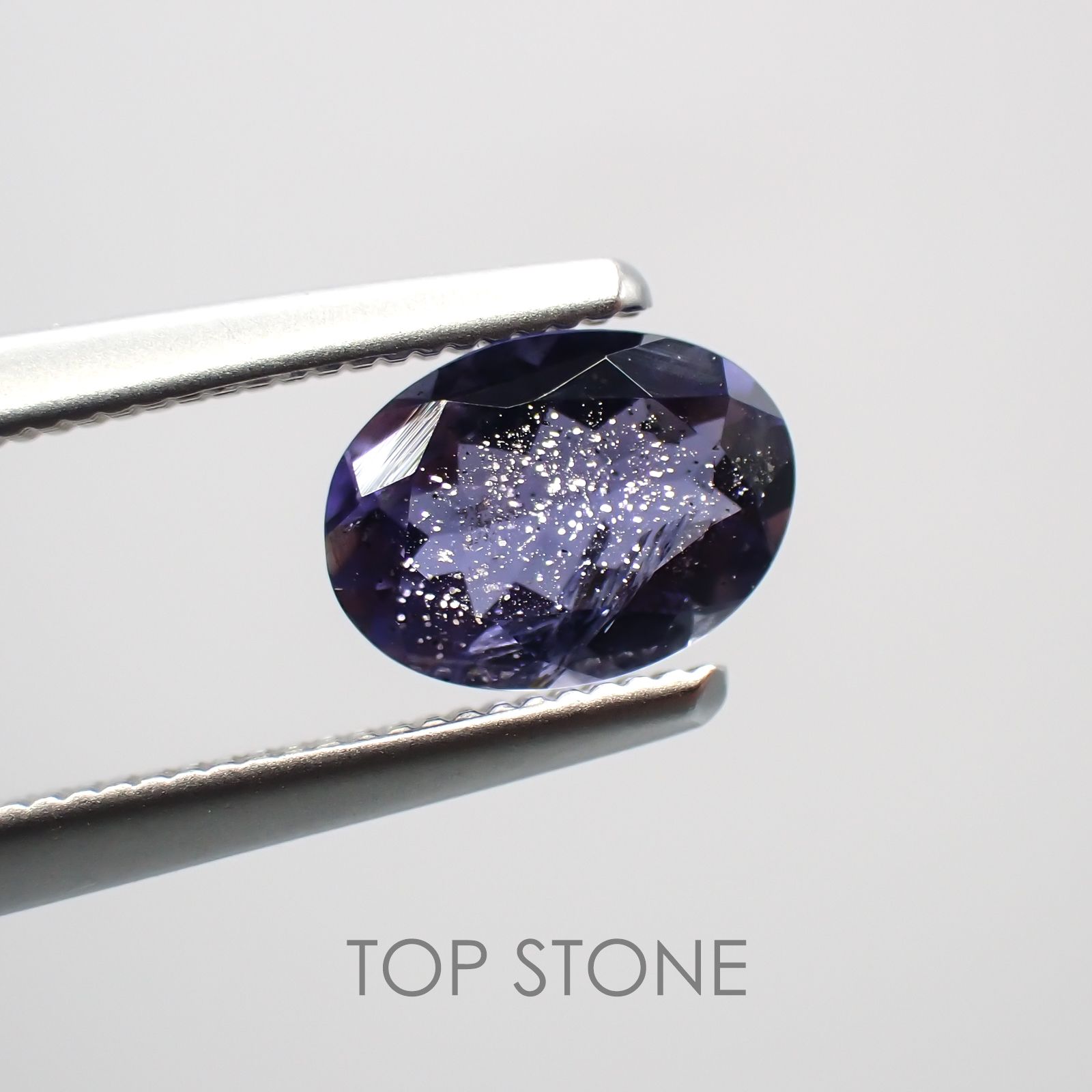 アイオライトサンストーン ブラジル・インド産 ルース 0.61ct[210310438]7×5.1mm前後