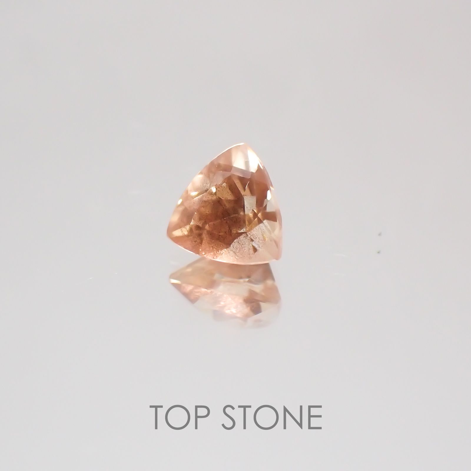 オレゴンサンストーン アメリカ産 ルース 0.44ct[21018943]5.1×5.1mm前後