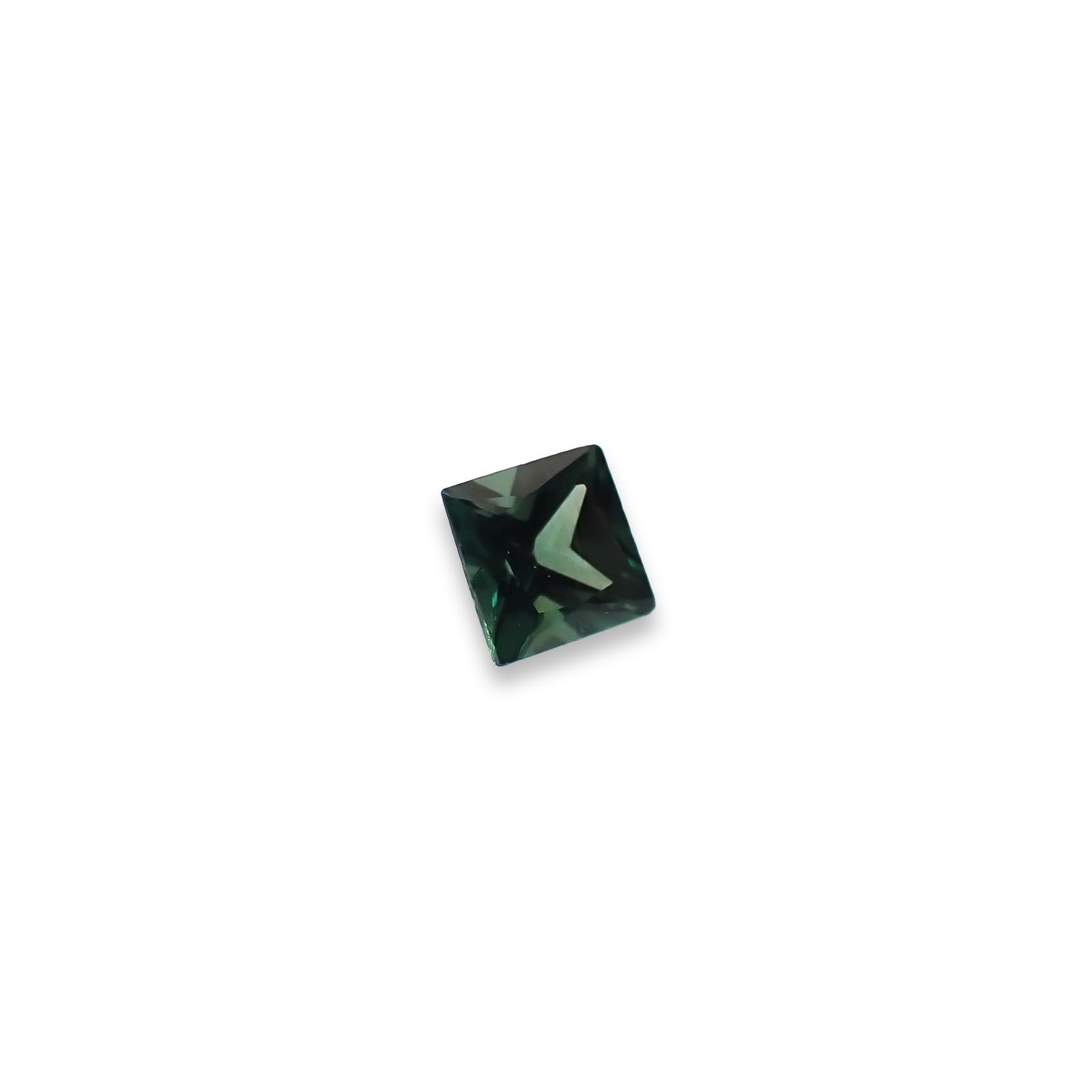 ◇プリンセスカット◇ベキリーブルーガーネット（カラーチェンジガーネット アレキタイプ） マダガスカル・ベキリー産 0.043ct [250330070]1.9x1.9mm前後
