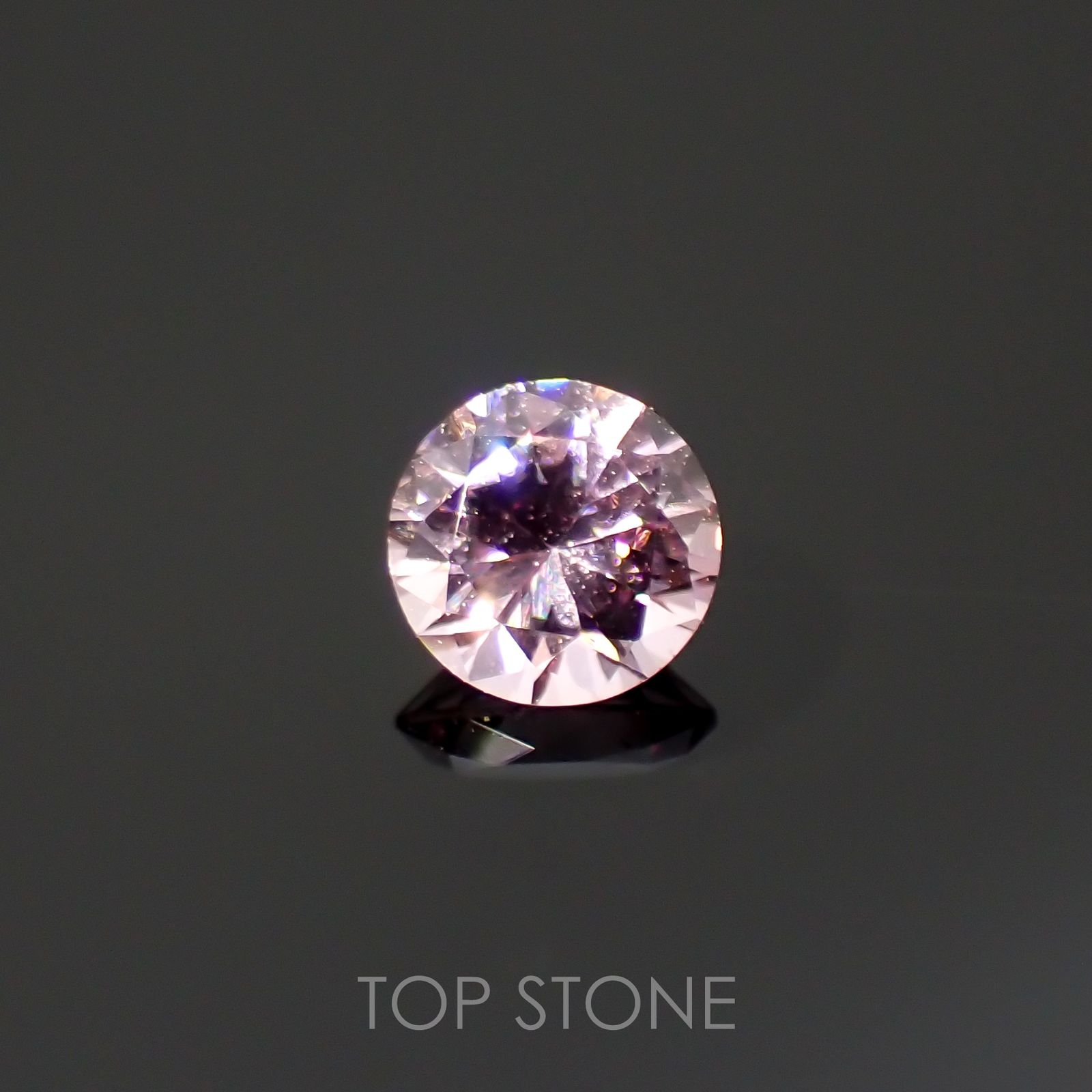 カラーシフトマラヤガーネット(宝石名ガーネット)タンザニア産 0.23ct 識別済[220515836]3.6x3.6mm前後