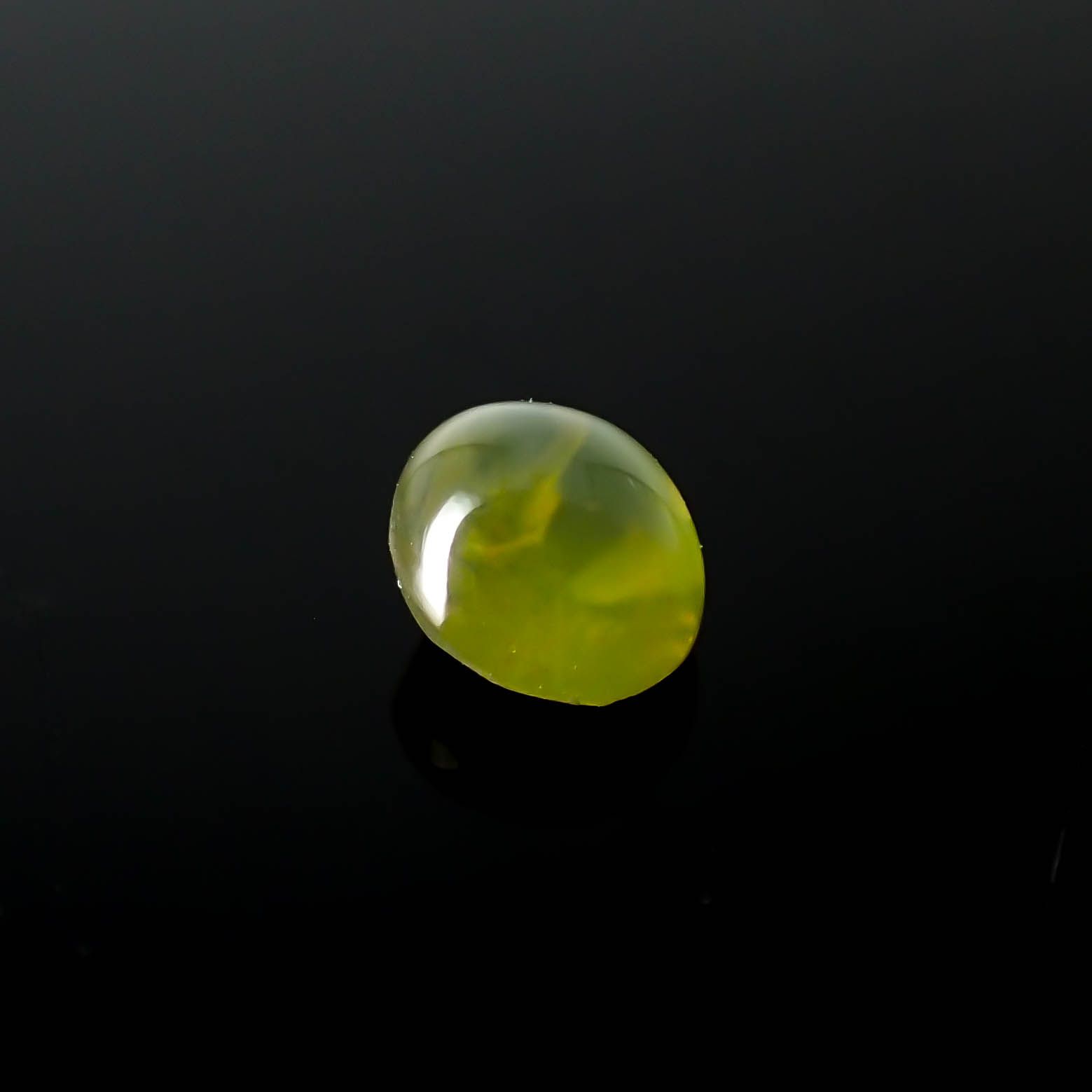 クリソベリルキャッツアイ(宝石名クリソベリル・キャッツアイ)スリランカ産 0.71ct 識別済[231225017]5x4.5mm前後