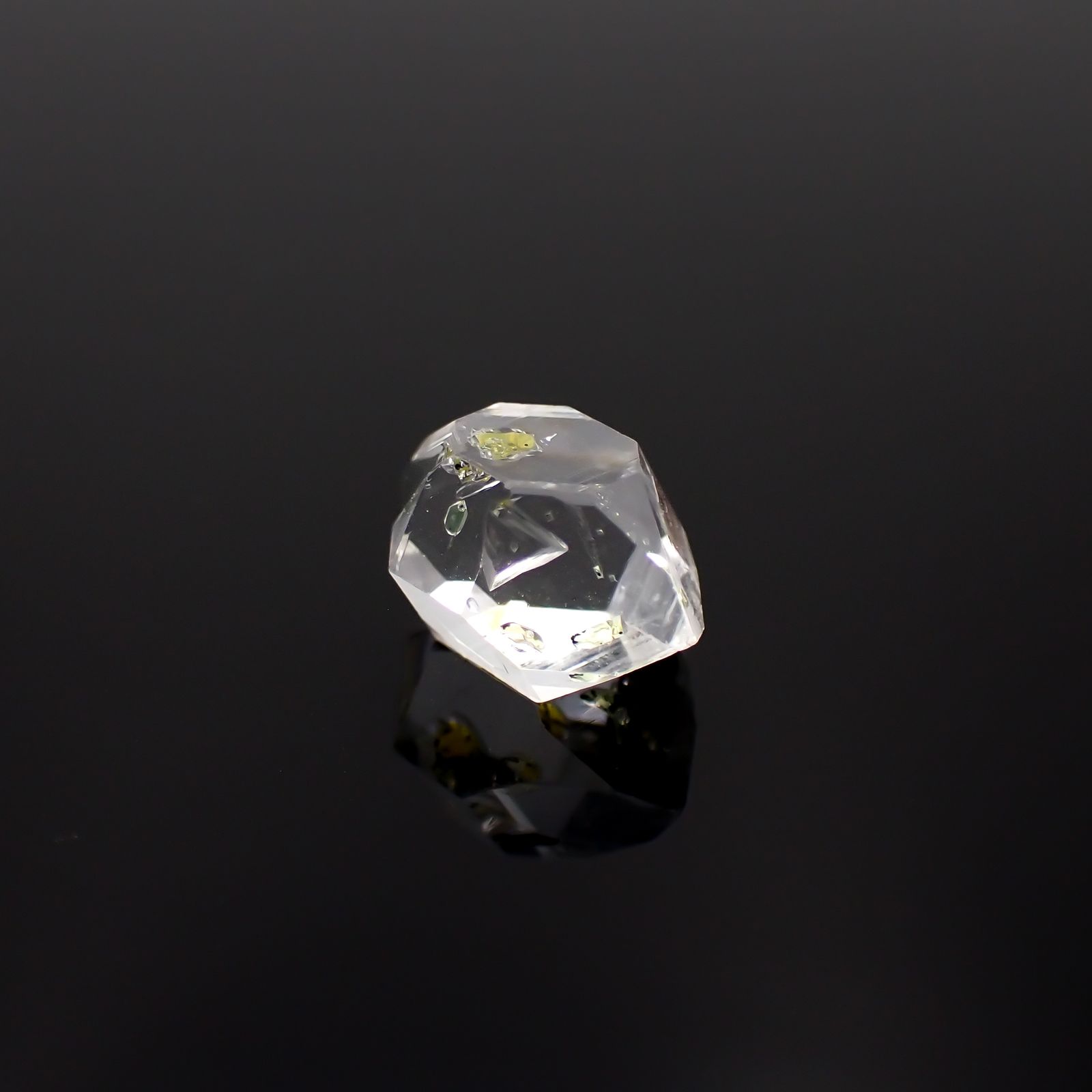 オイルインクォーツ原石 パキスタン産 4.67ct [231224716]12.7x9mm前後