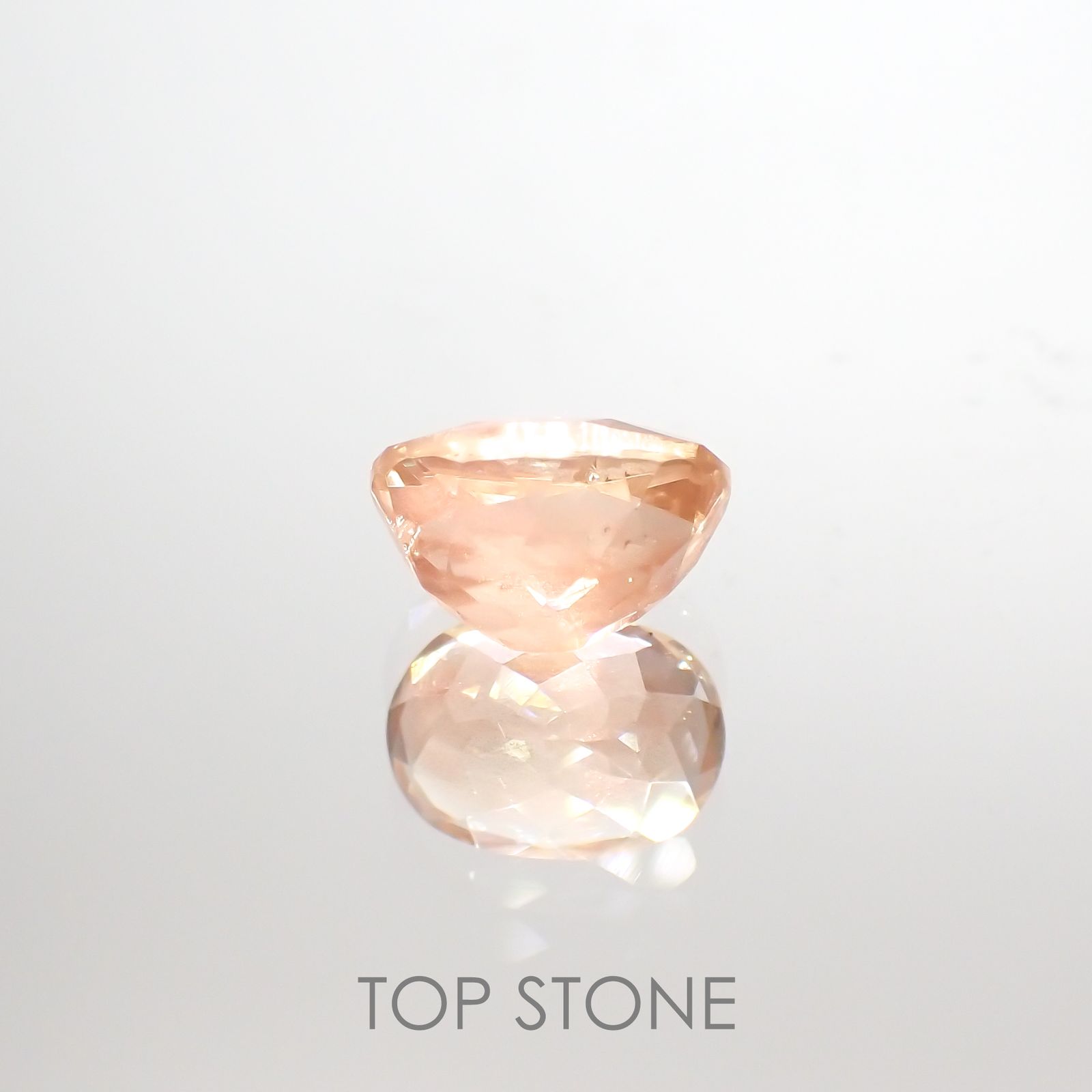 オレゴンサンストーン(宝石名ラブラドライト)アメリカ・オレゴン州産 1.54ct 識別済[220114657]8.3x5.9mm前後