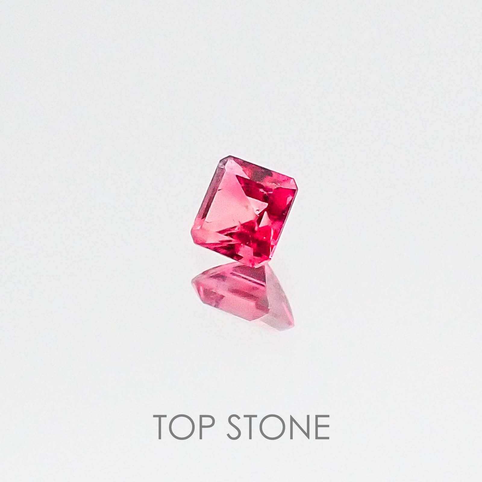 レッドベリル アメリカ・ユタ州産 ルース 0.083ct[20084415]2.6×2.6mm前後