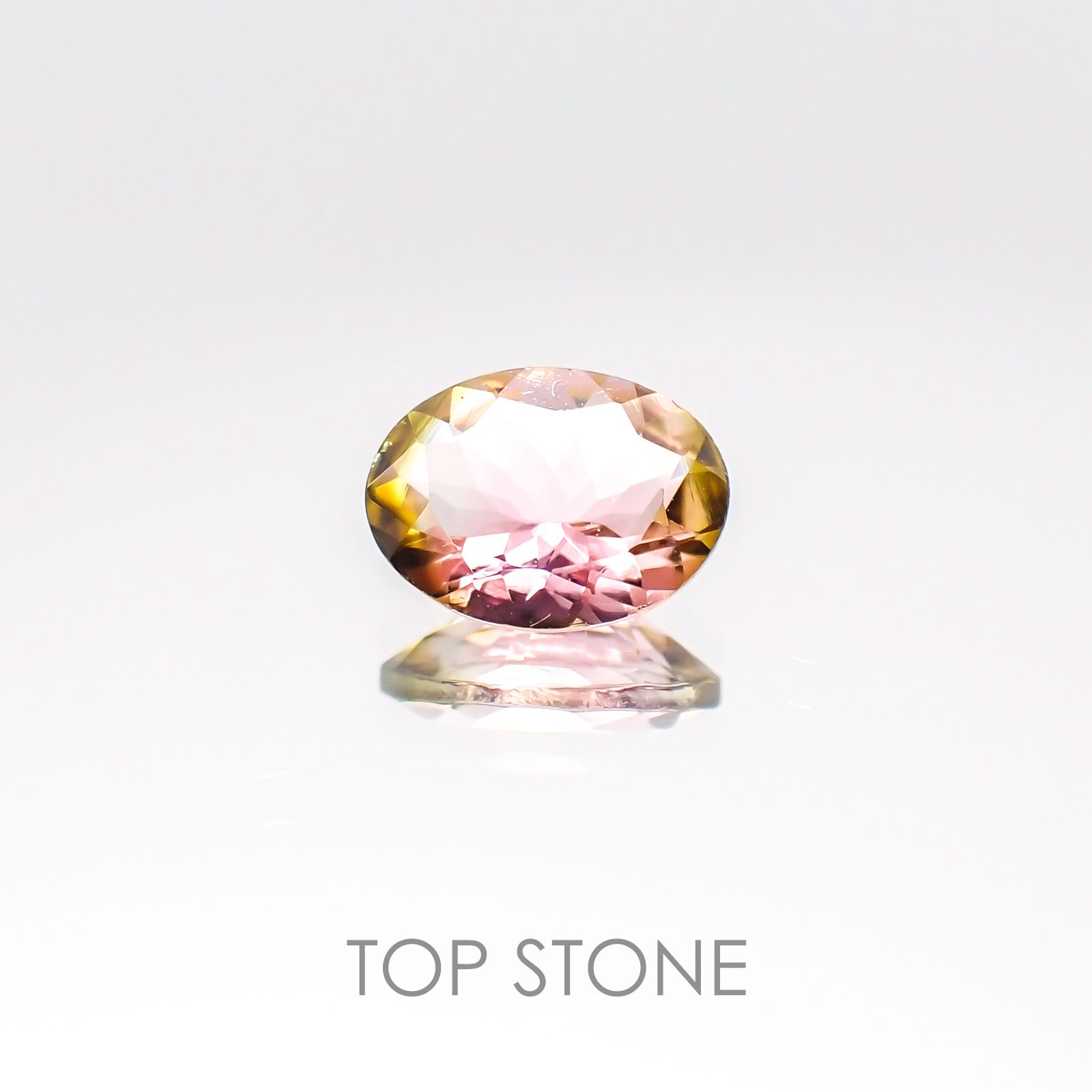 バイカラートルマリン ブラジル産 ルース 0.67ct[20106803]6.8×5mm前後