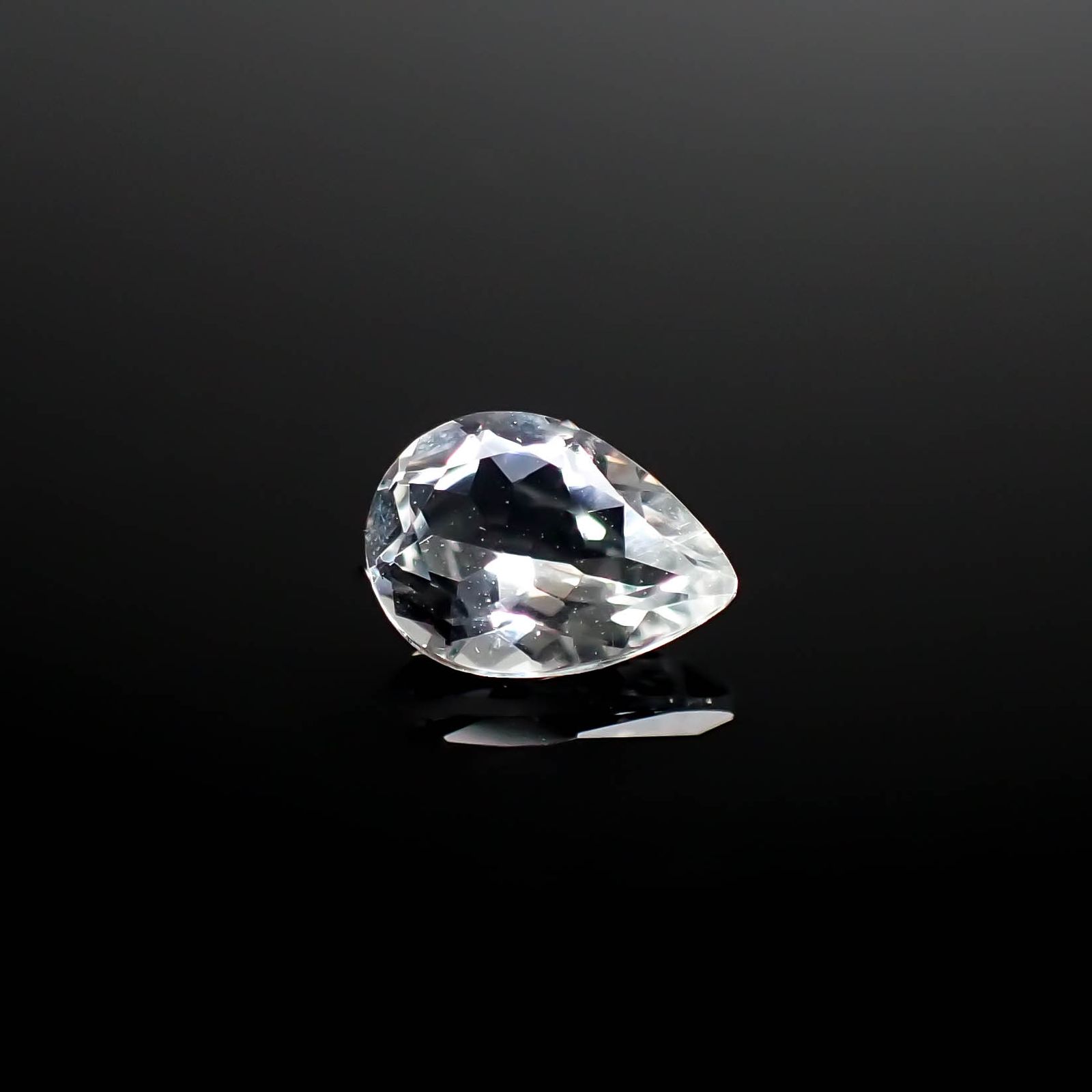 ゴッシェナイト パキスタン・ヒマラヤ産 0.58ct[240527453]7.1x5mm前後