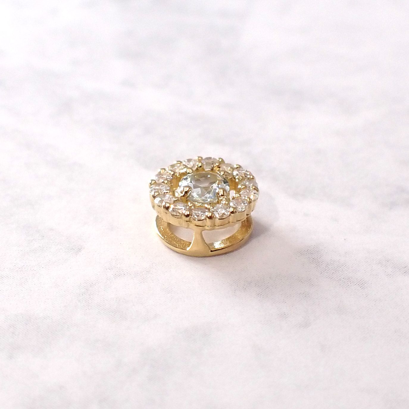 ◇K18 Briller（ブリエ）◇ダイヤモンド×アクアマリン | 6.5mmタイプ [取り巻きデザインチャーム/ペンダントトップ※チェーン別売り]