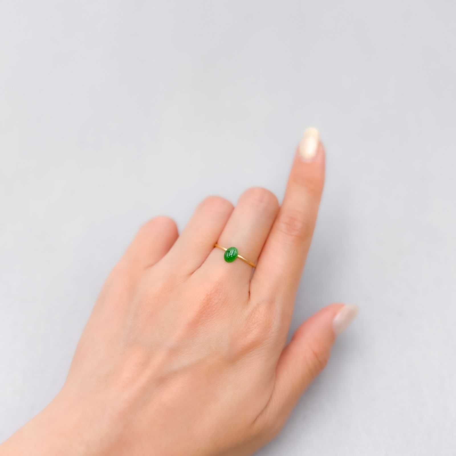翡翠 ビルマ産 0.58ct [250430308]6.4x4.8mm前後