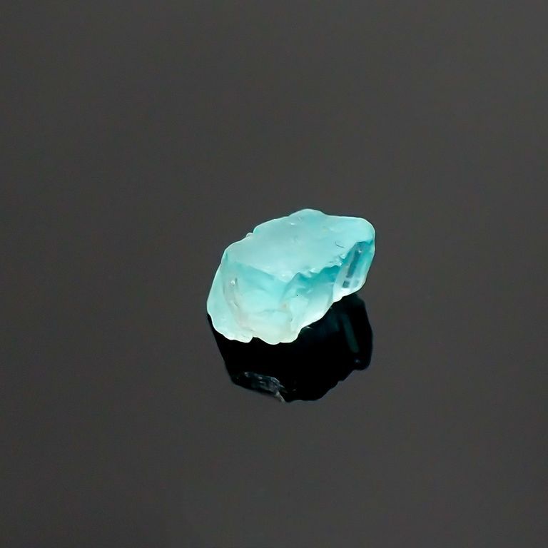 パライバトルマリン ブラジル・バターリャ鉱山産 ルース 0.38ct[210811473]4.6×2.4mm前後