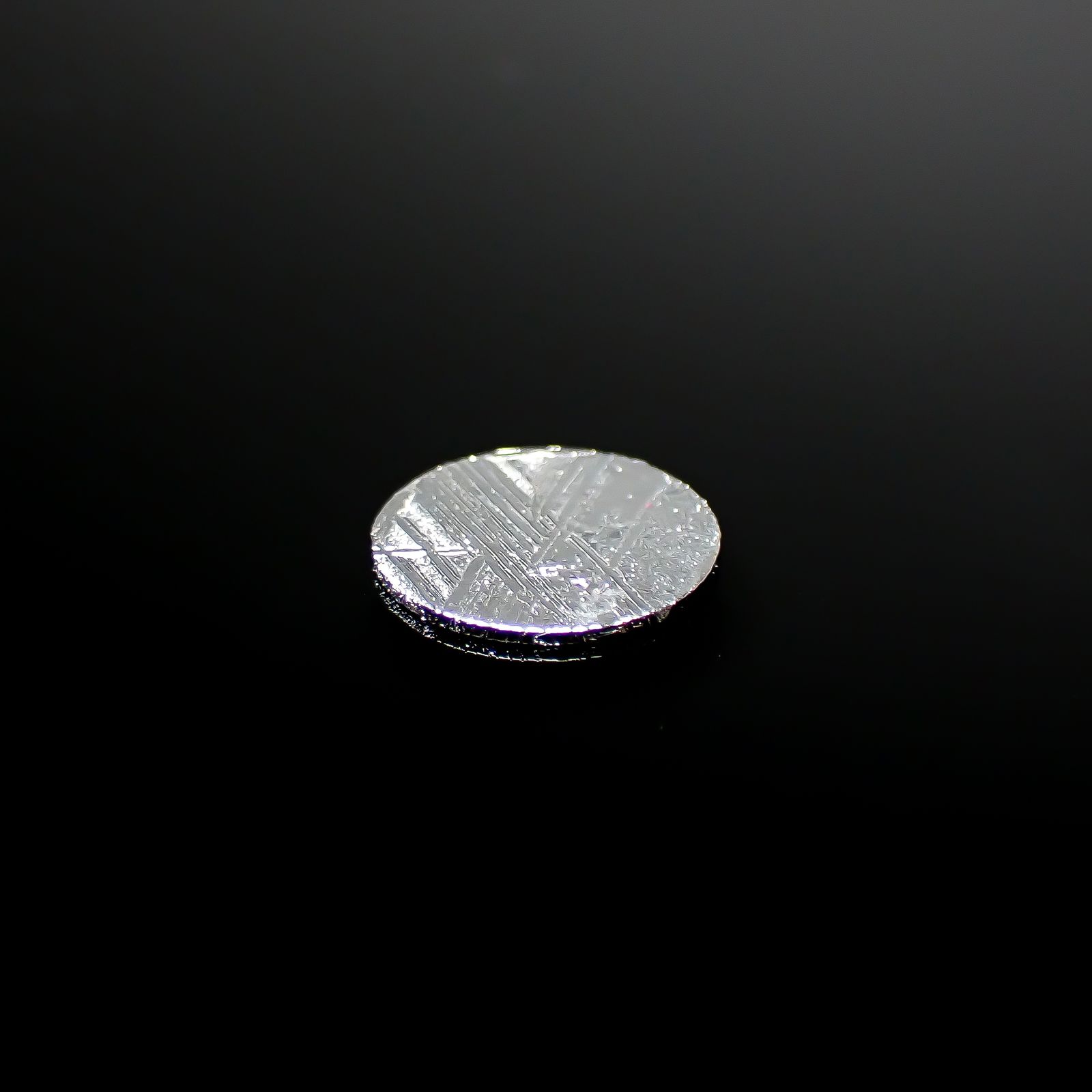 アルタイ隕石 発見地:中国 1.34ct[240125574]9.9x9.9mm前後