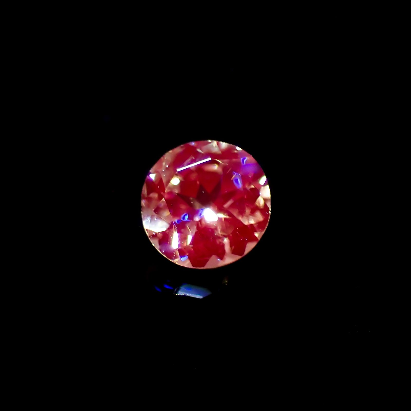 ドラゴンガーネット タンザニア産 0.22ct[230421442]3.4x3.4mm前後