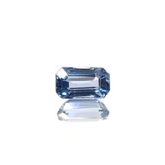 アイスブルーサファイア スリランカ産 0.45ct [241229588]5.3x3.1mm前後