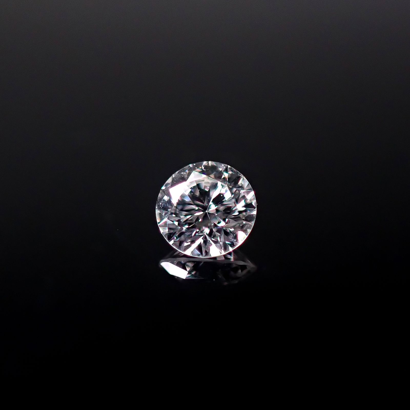 ダイヤモンド SI1-VS ハート&キューピッド 0.064ct / 2.5x2.5mm前後 [251031180]