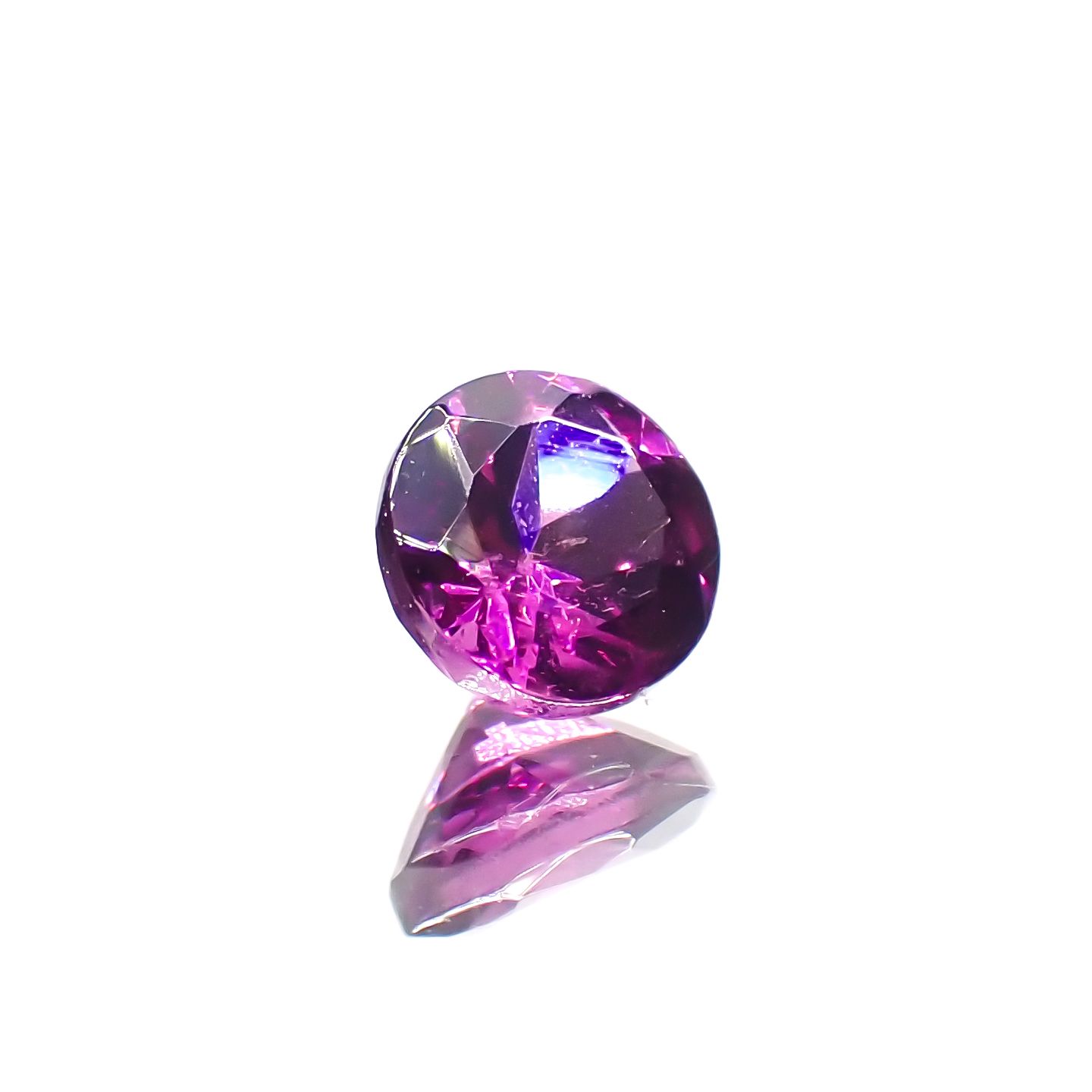 マラヤガーネット(宝石名ガーネット)タンザニア産 0.35ct 識別済[230823052]4x4mm前後