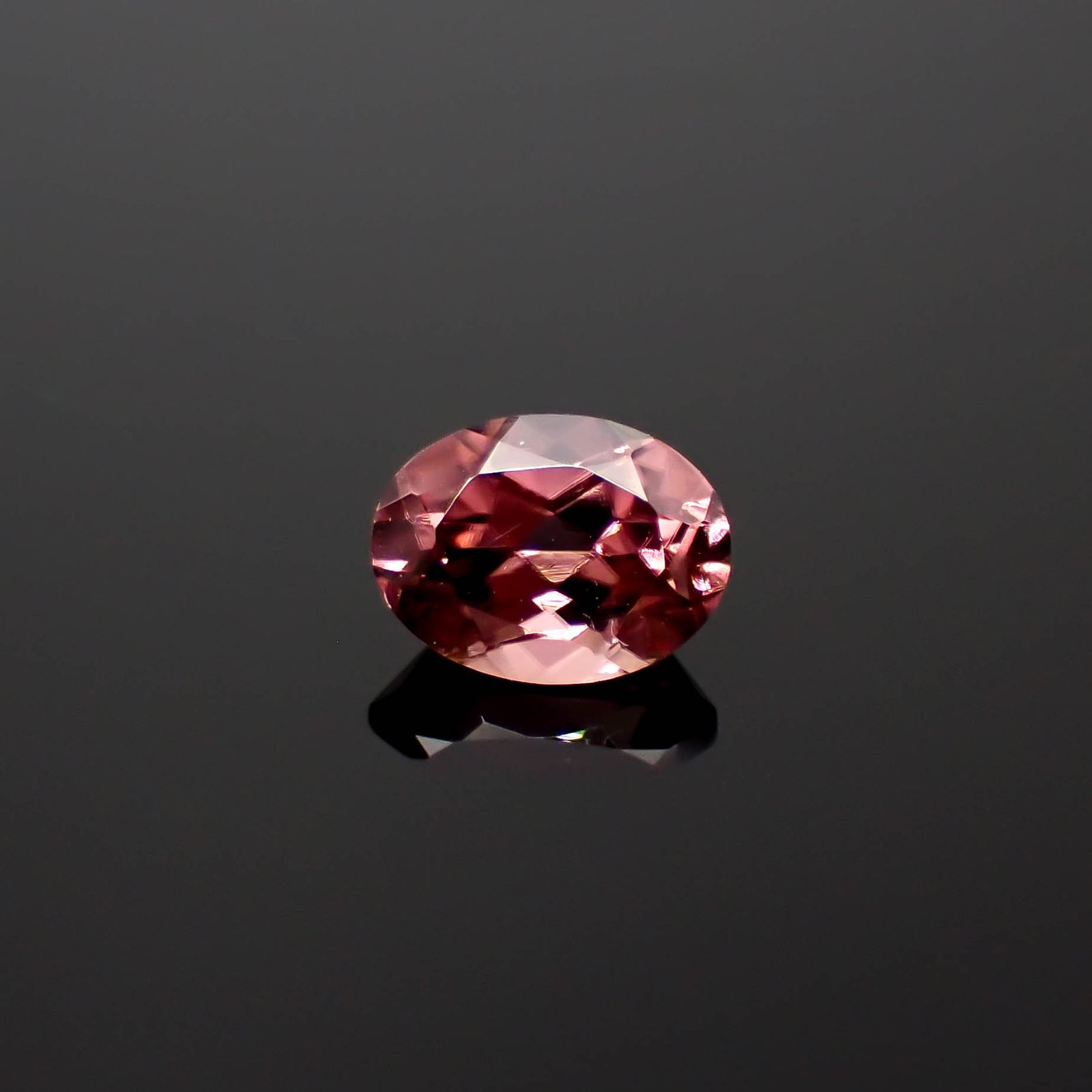 ピンクジルコン スリランカ/カンボジア産 2.17ct[240627928]8.1x6.2mm前後