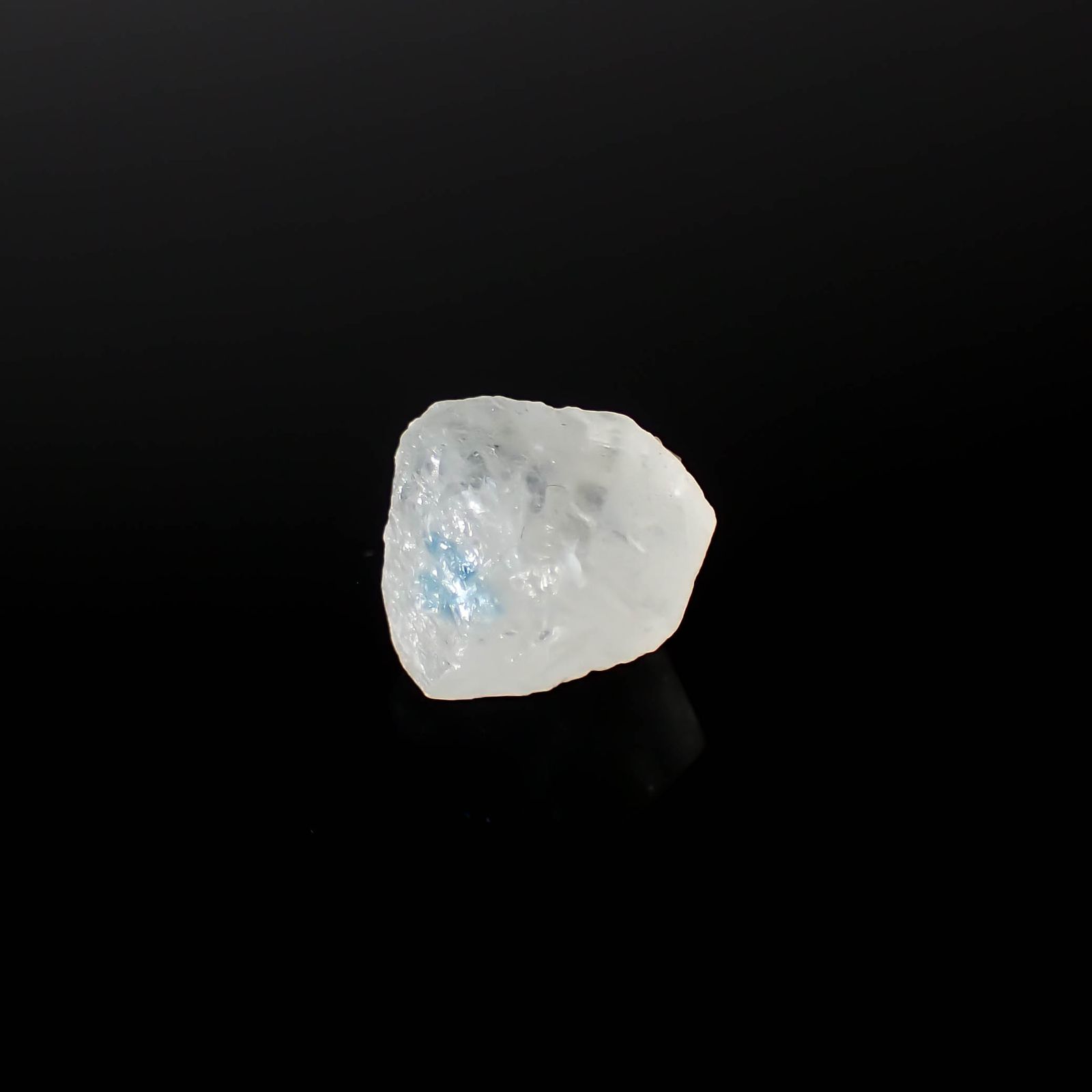 ユークレース 原石 ブラジル産 2.98ct[240928832]7.4x8.5mm前後