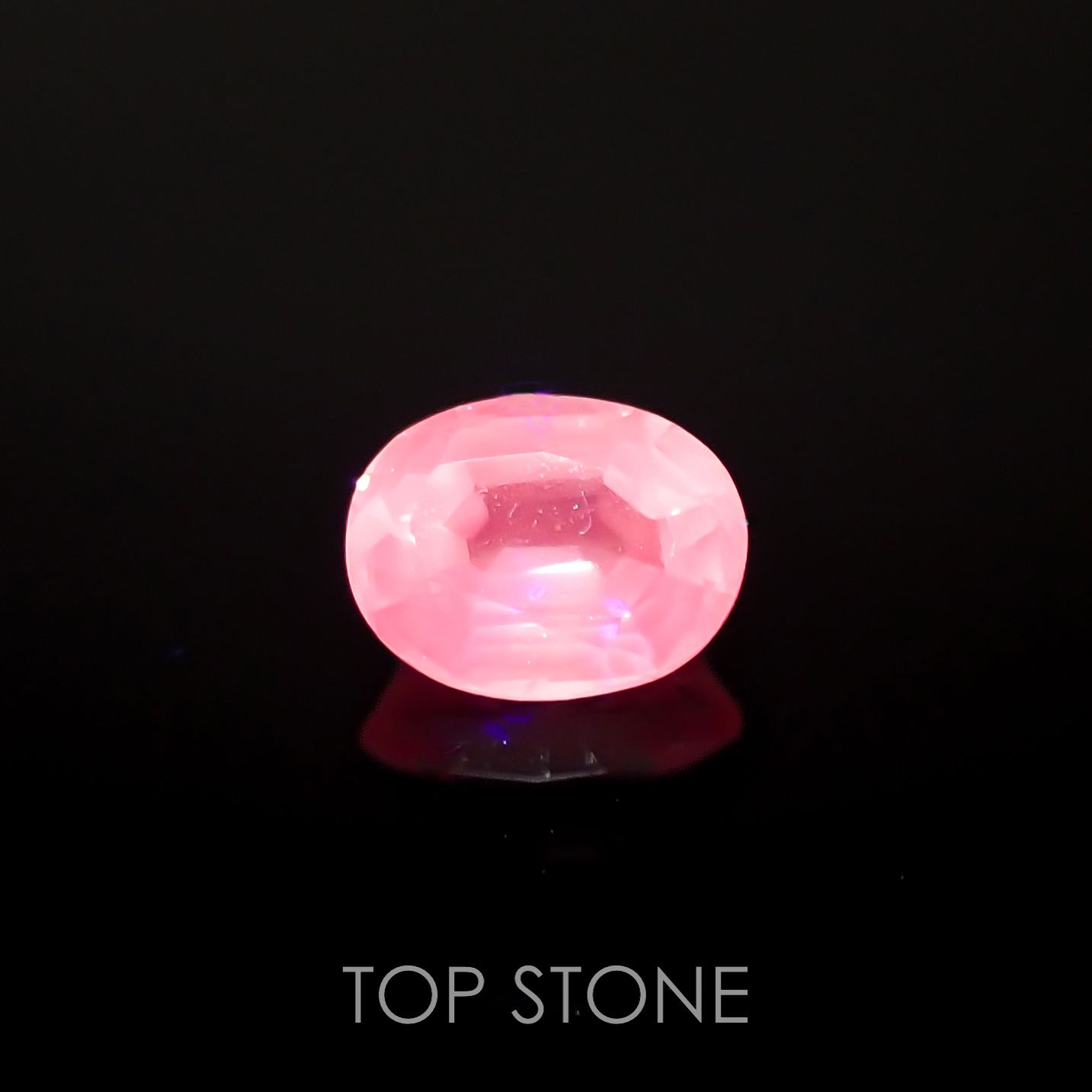 シルキーピンクスピネル(宝石名ピンク・スピネル)タンザニア産 0.33ct 識別済[230120251]4.7x3.6mm前後
