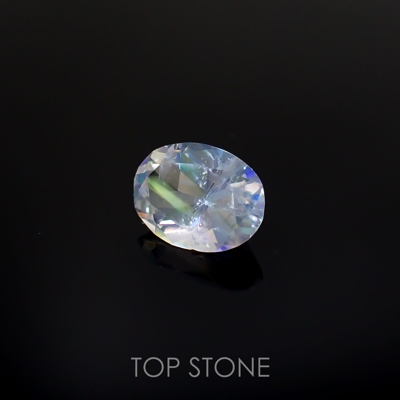 レインボームーンストーン(宝石名ラブラドライト)タンザニア産 0.93ct 識別済[220616646]7.6x5.6mm前後