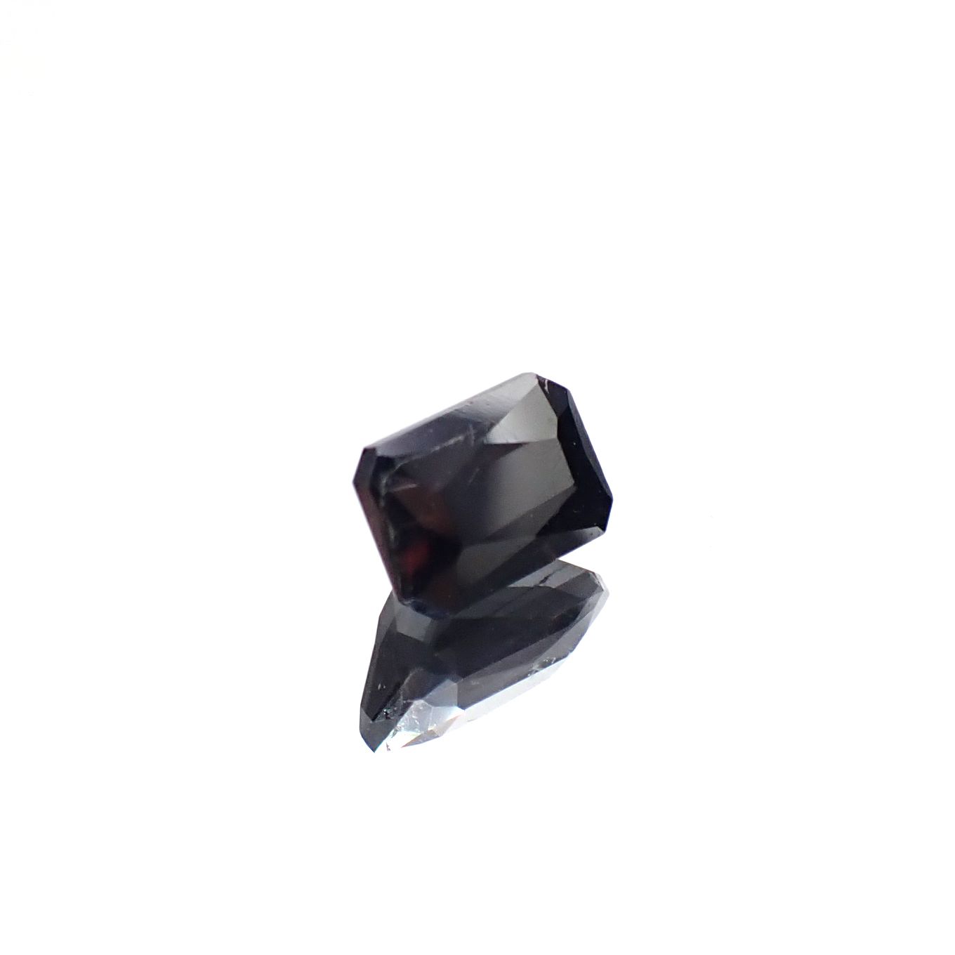 ルチル単結晶 ブラジル産 1.60ct [250630605]7.1x4.7mm前後
