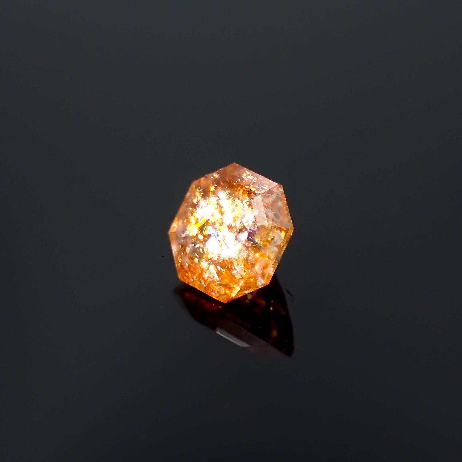 ◇オクタゴンカット◇イリュージョンサンストーン タンザニア産 0.47ct[230320957]5x4.8mm前後