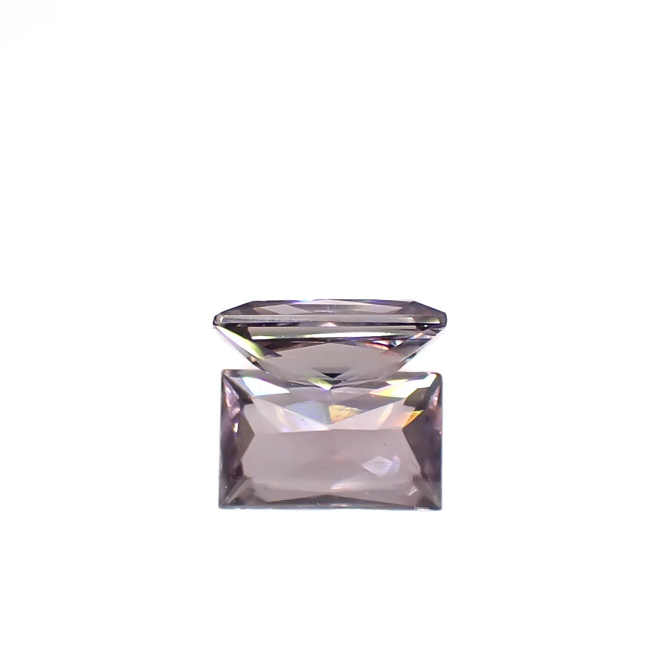 カラーシフト ピンクダイアスポア アフガニスタン産 0.53ct[240627974]6.4x3.9mm前後