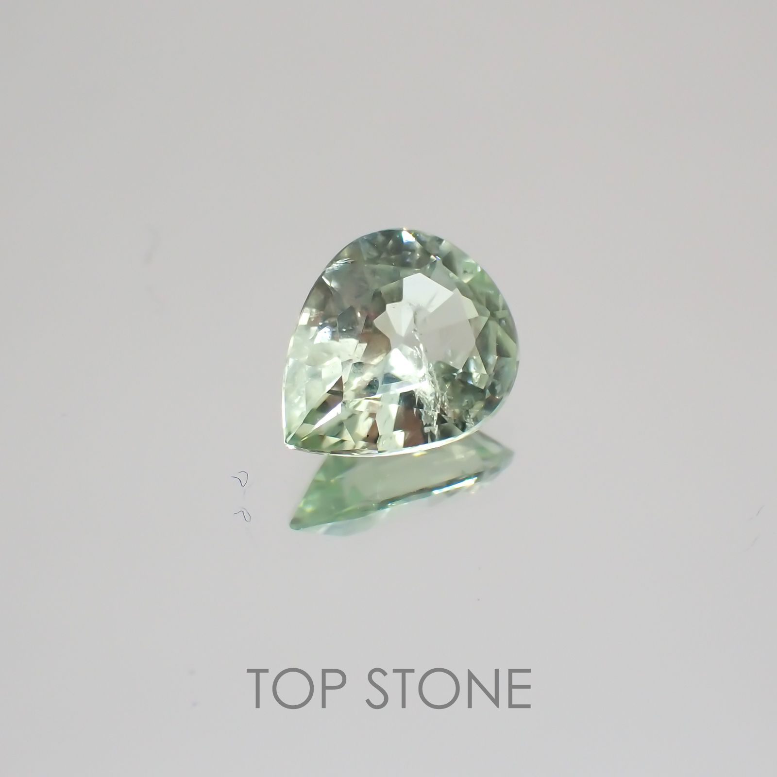 ミントガーネット(宝石名グリーン グロッシュラー・ガーネット)タンザニア・メレラニ鉱山産 1.11ct 識別済[220717127]8x6.5mm前後