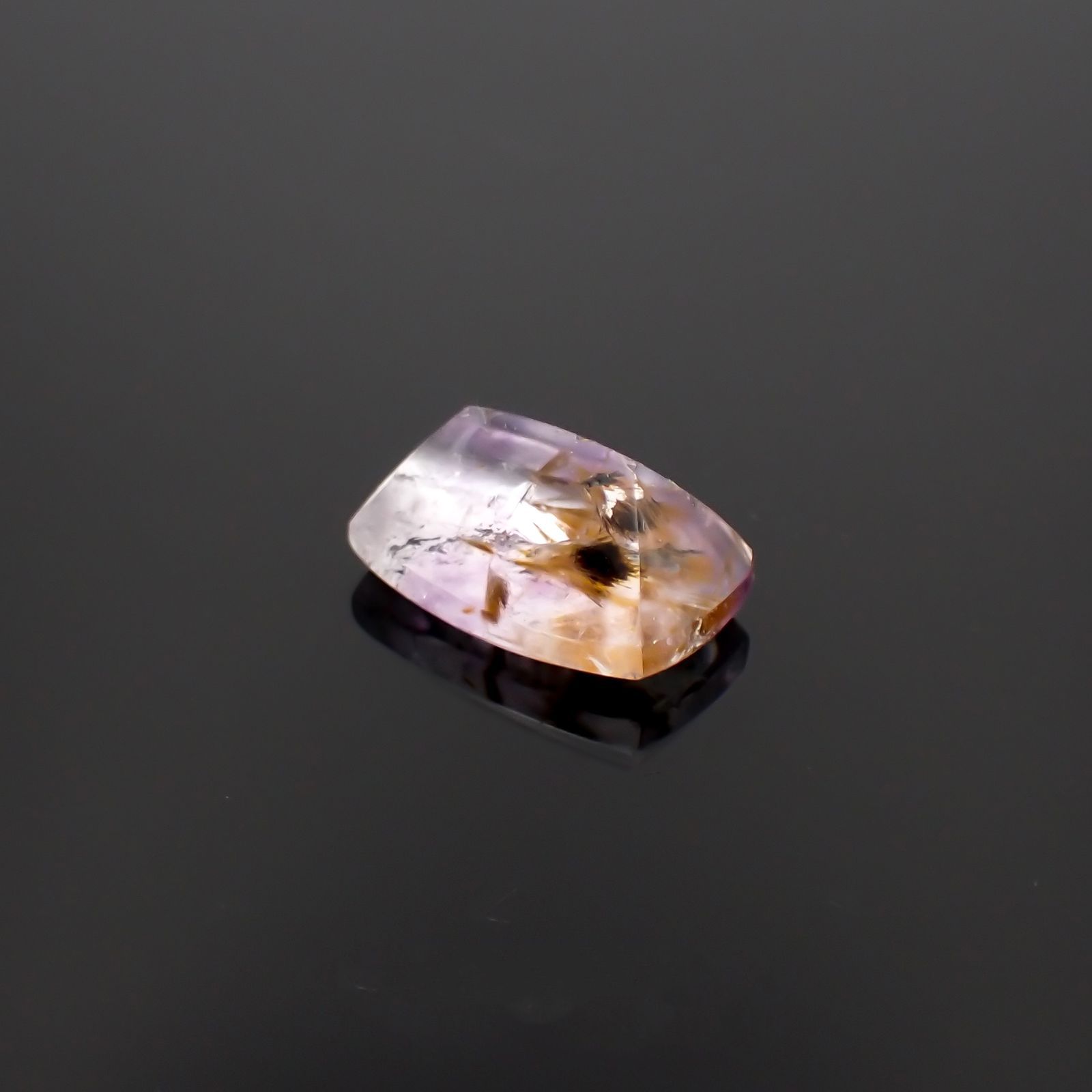 ゲーサイトインアメジスト ブラジル産 8.46ct[230119792]15.7x10.2mm前後