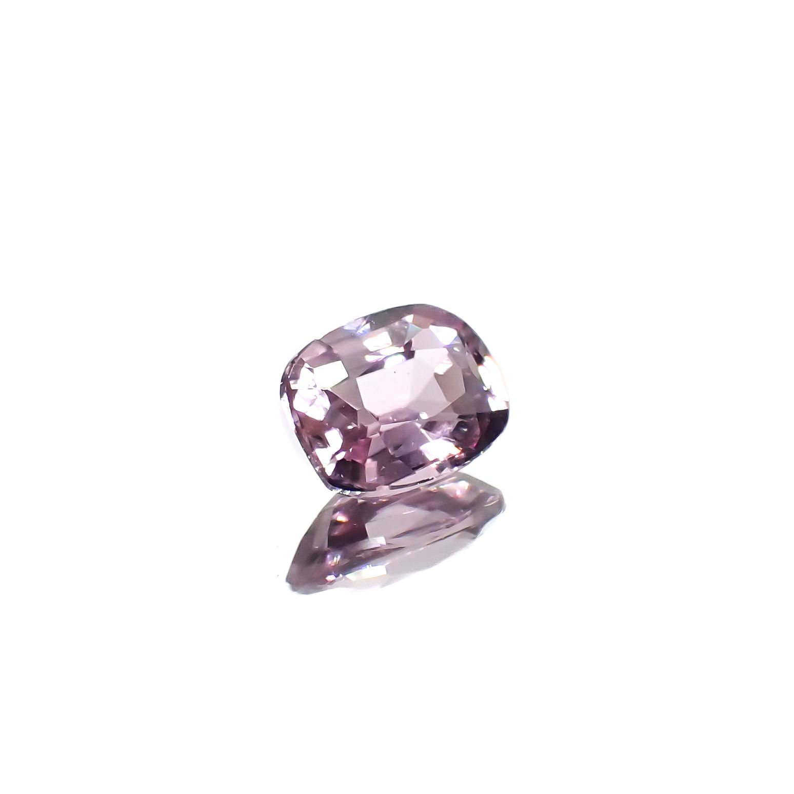 カラーシフト ピンクダイアスポア アフガニスタン産 0.95ct[240326995]6.7x5.1mm前後