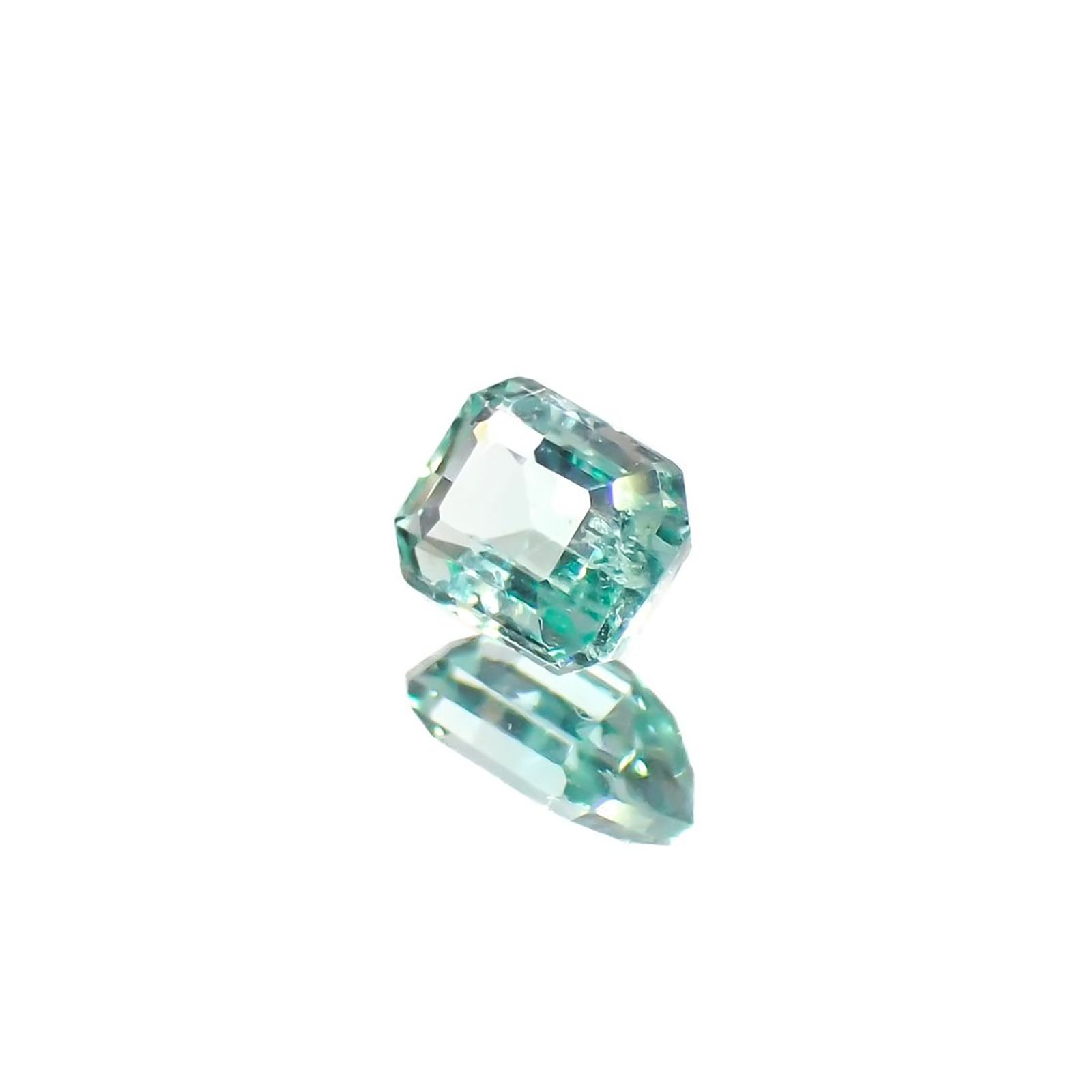 パステルカラーエメラルド コロンビア産 0.18ct / 3.7x2.9mm前後 [260225954]