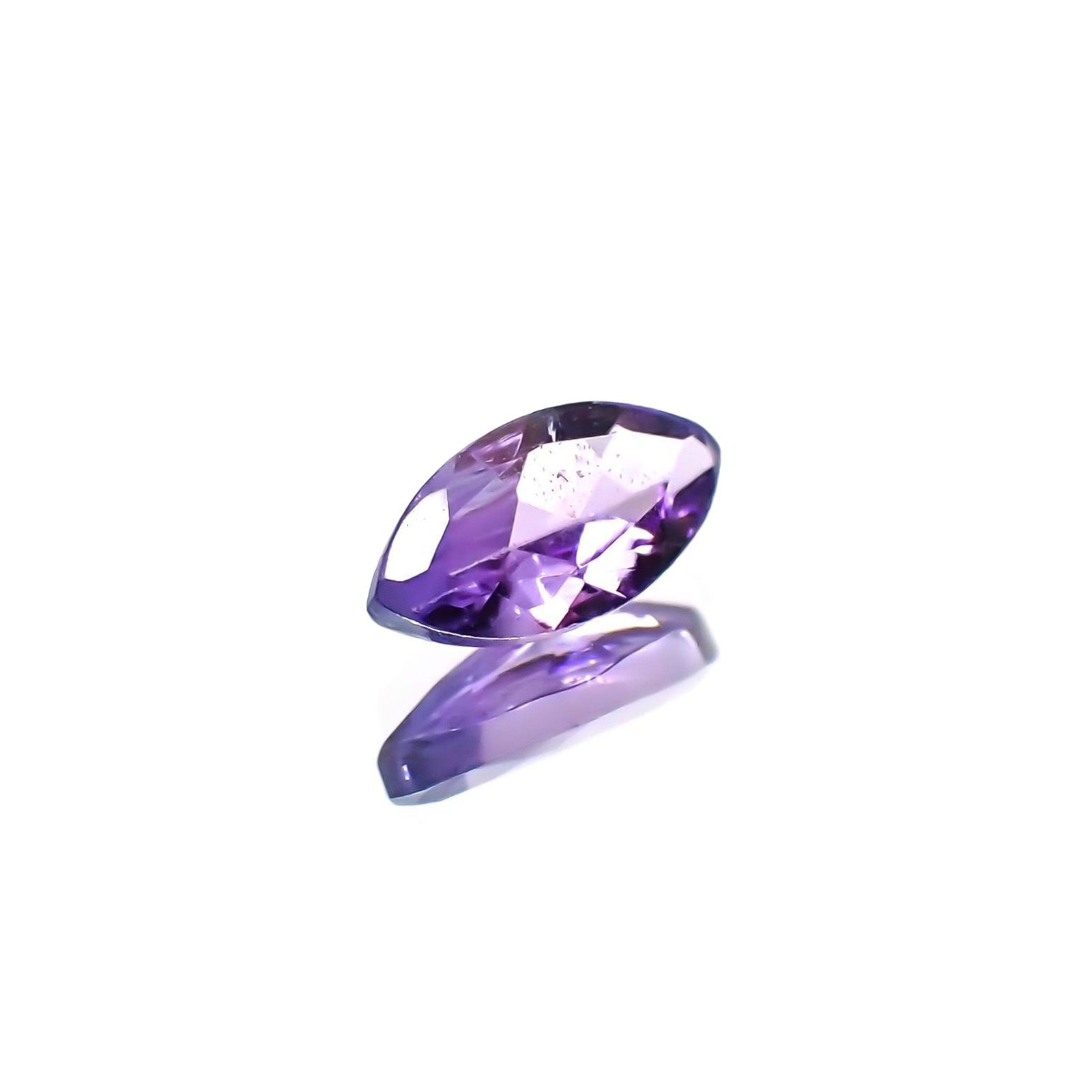 パープルゾイサイト(宝石名ゾイサイト)タンザニア産 識別済 0.29ct / 6.2x3.1mm前後 [231124108]