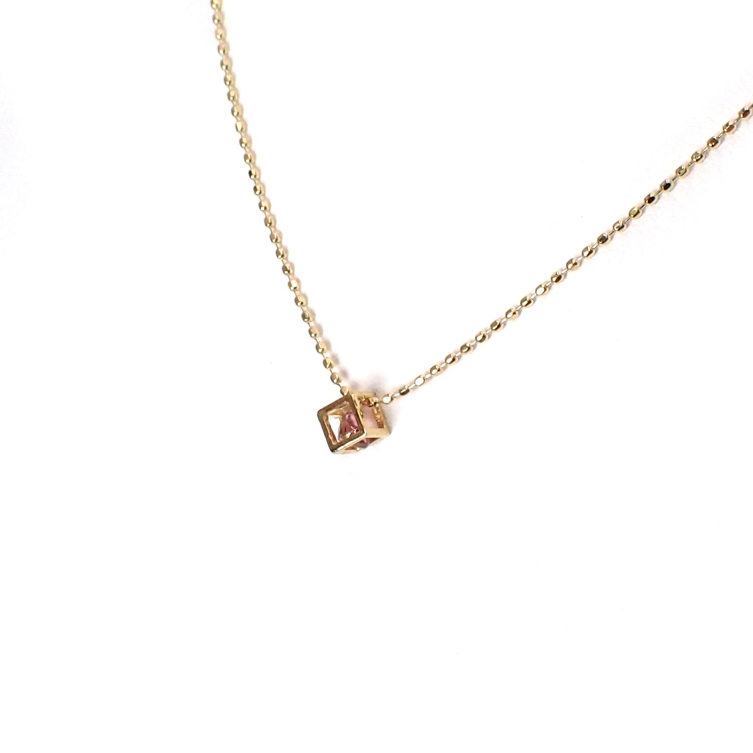 ◇K18 Reinette（レネット）◇ピンクトルマリン | キューブボックスデザイン [チャーム/ペンダントトップ※チェーン別売り]