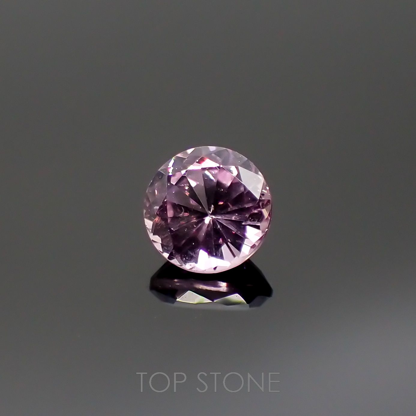 ラベンダーピンクスピネル(宝石名スピネル)ビルマ/マダガスカル産 0.46ct 識別済[220917595]4.6x4.5mm前後