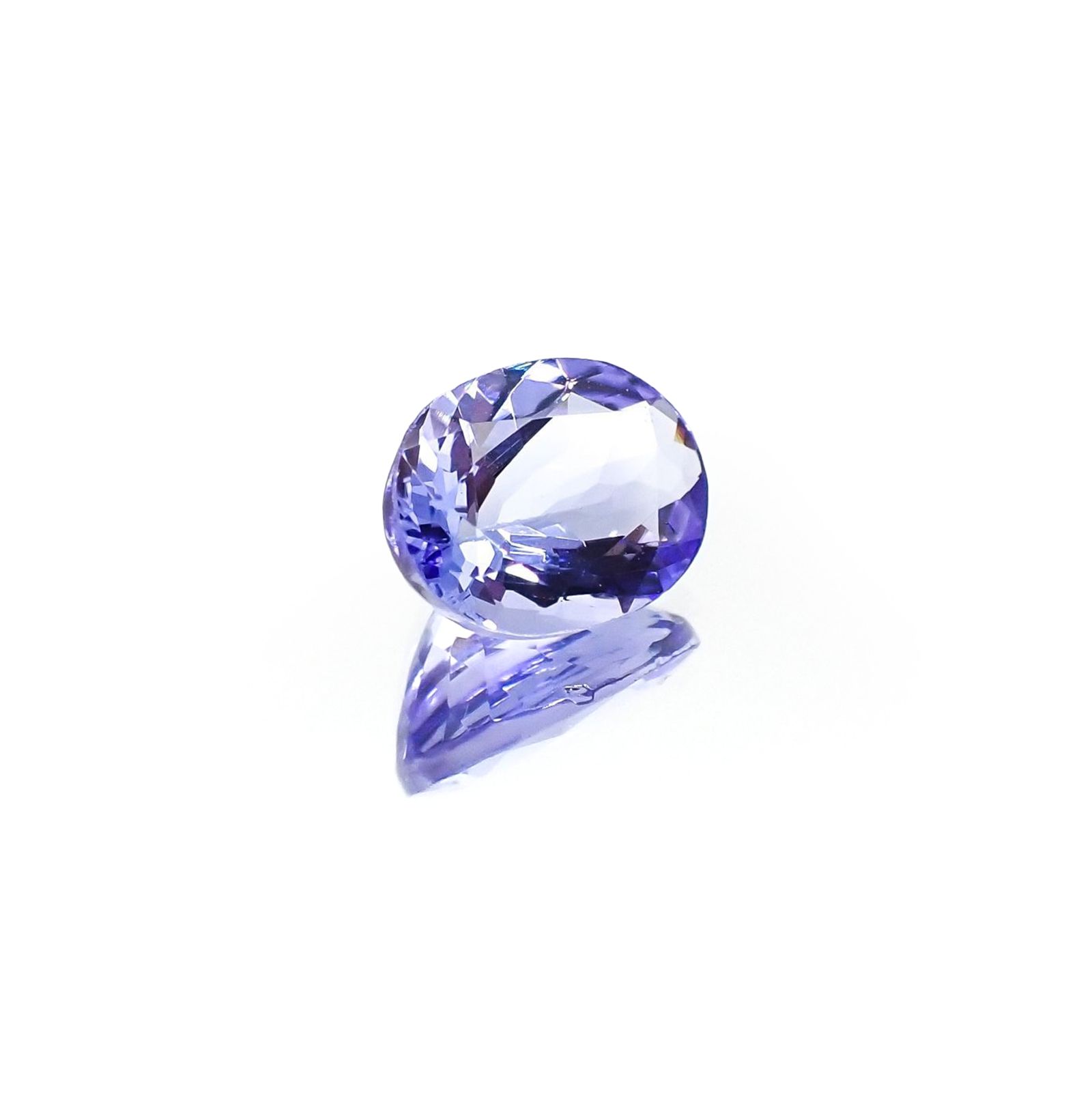 タンザナイト(宝石名タンザナイト)タンザニア産 識別済 1.70ct / 8.5x6.5mm前後 [220817264]
