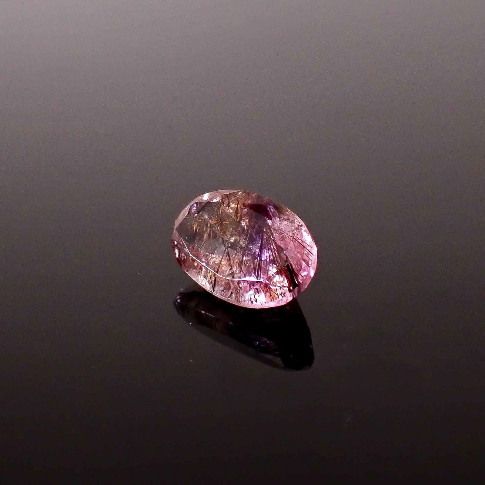 スーパーセブン ブラジル産 5.97ct / 15.1x9.5mm前後 [260231682]