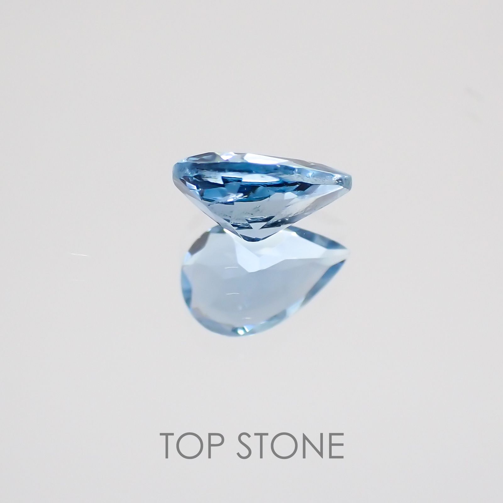 サンタマリア アクアマリン ブラジル産 ルース 0.34ct[21019120]6×3.9mm前後